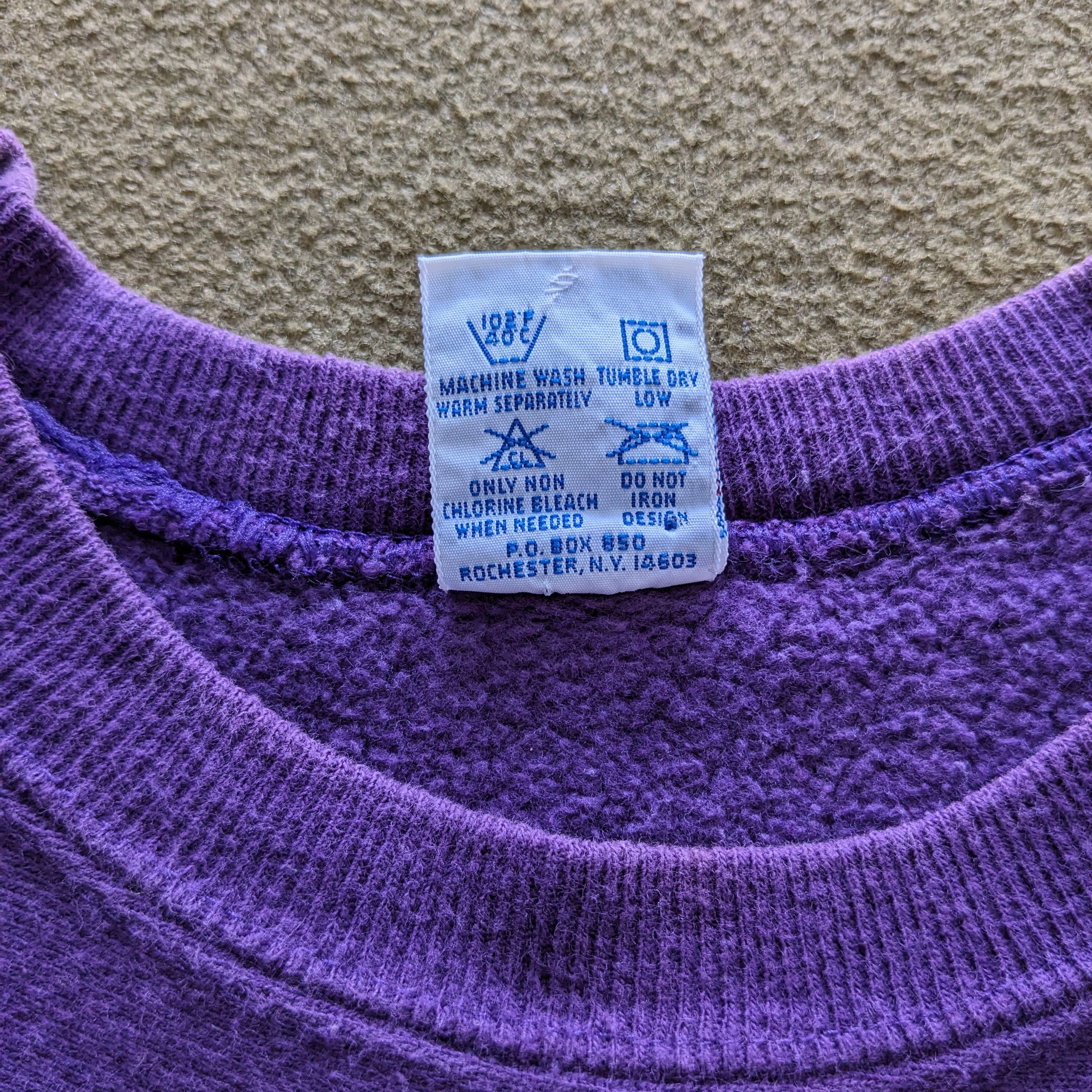 Champion Vintage CHAMPION Sportswear Brand Sweatshirt Size US M / EU 48-50 / 2 - 6 Thumbnail