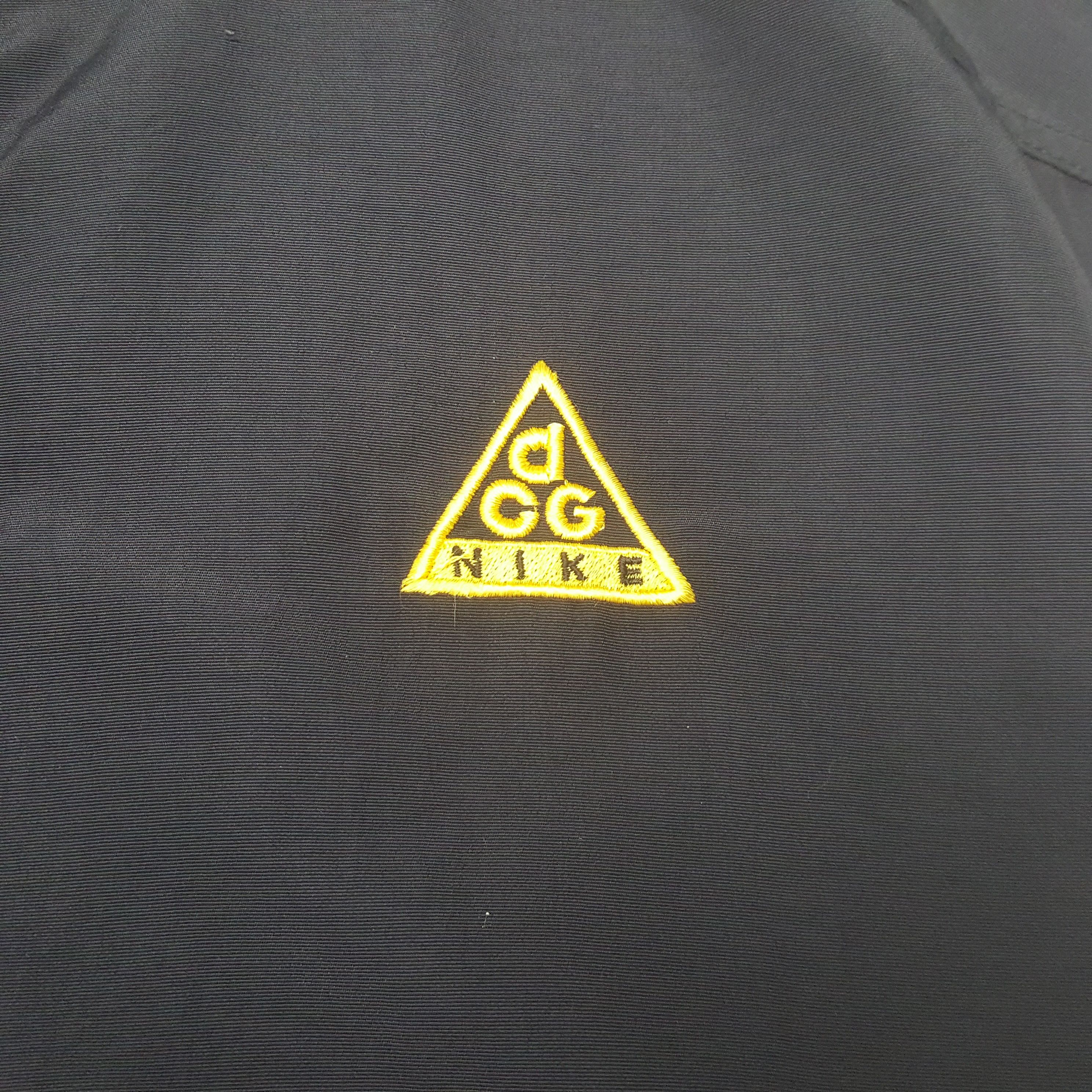 Nike Nike ACG Small Logo Vest C294N33 Size US L / EU 52-54 / 3 - 5 Thumbnail