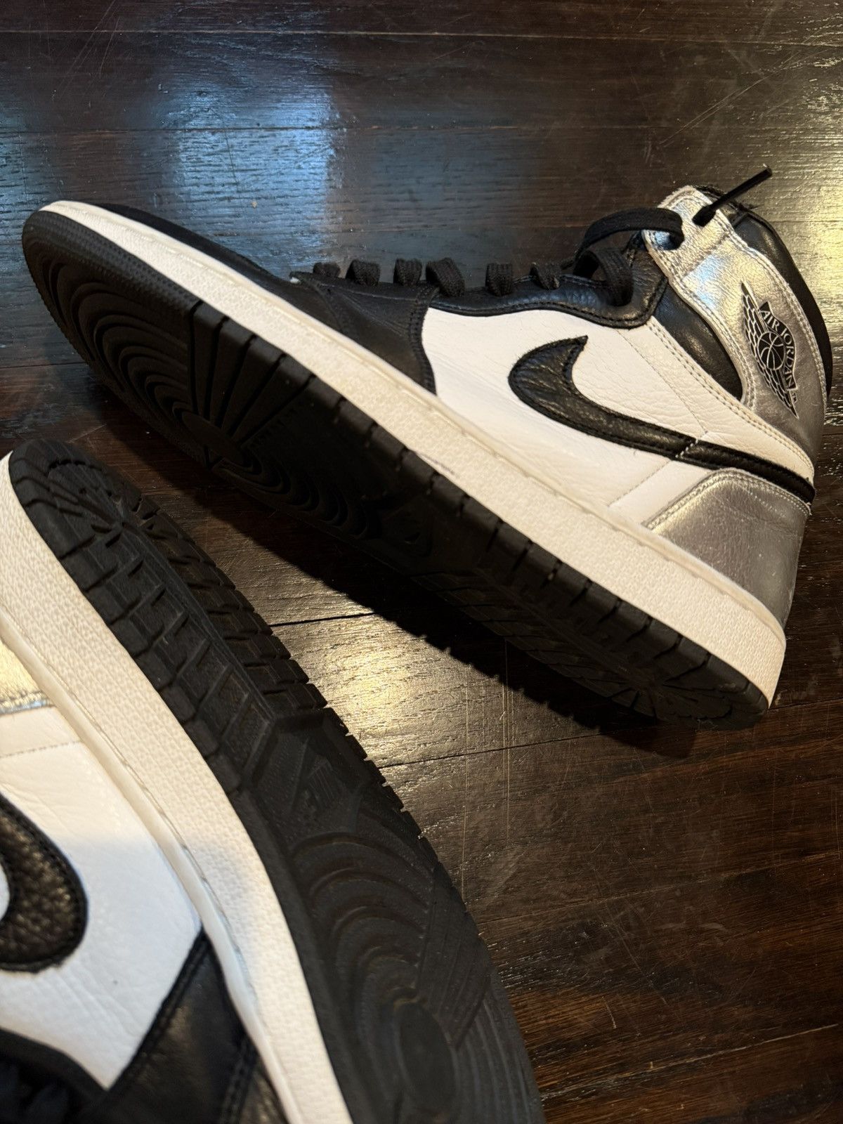 Jordan Brand Jordan 1 silver Toe Size US 9.5 / EU 42-43 - 3 Thumbnail