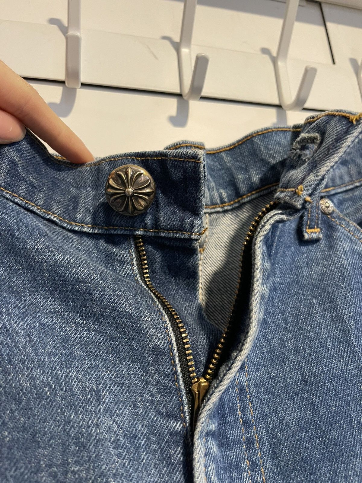 Chrome Hearts × Levi's Chrome Hearts Levi’s Cross Patch Denim Jeans Size US 34 / EU 50 - 24 Thumbnail