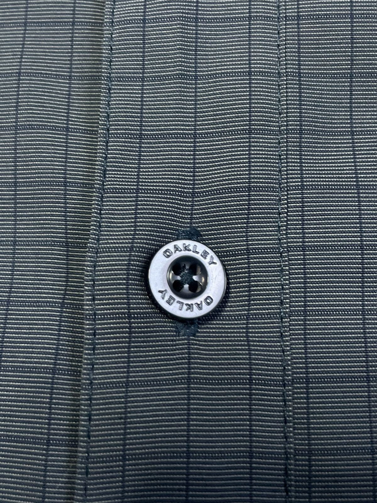 Oakley Vintage Oakley 00’s Shirt Button Up Short Metal Logo RARE Size US M / EU 48-50 / 2 - 6 Thumbnail