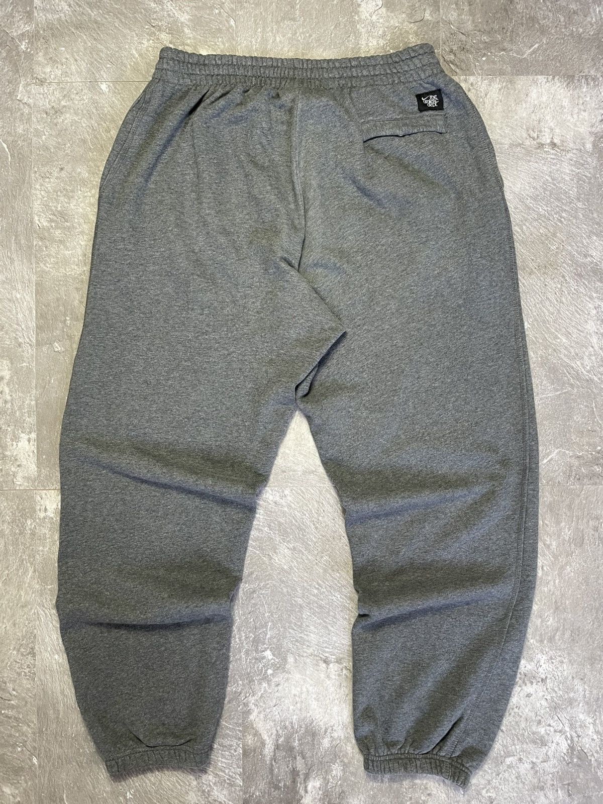 Nike Nike Vintage Baggy Gray Sweatpants Joggers Pants Size XL Size US 36 / EU 52 - 4 Thumbnail