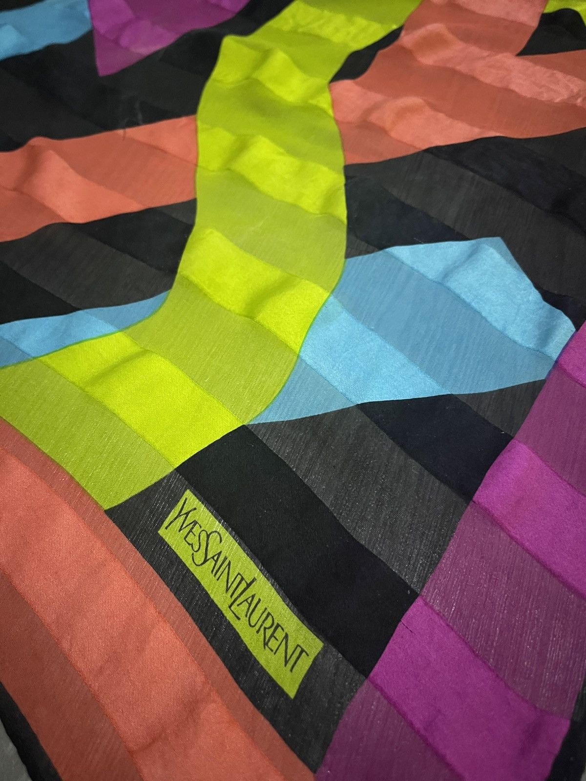 Yves Saint Laurent YSL geometric silk scarves 60cm Size ONE SIZE - 4 Thumbnail