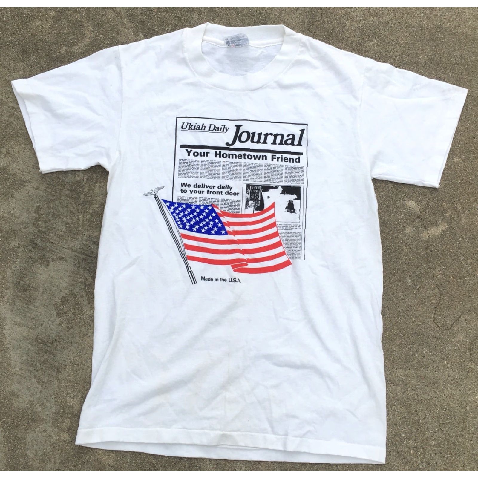 Hanes VINTAGE Hanes T-Shirt Graphic Tee White Short Sleeve S Made In USA American Flag Mens Size US S / EU 44-46 / 1 - 7 Thumbnail