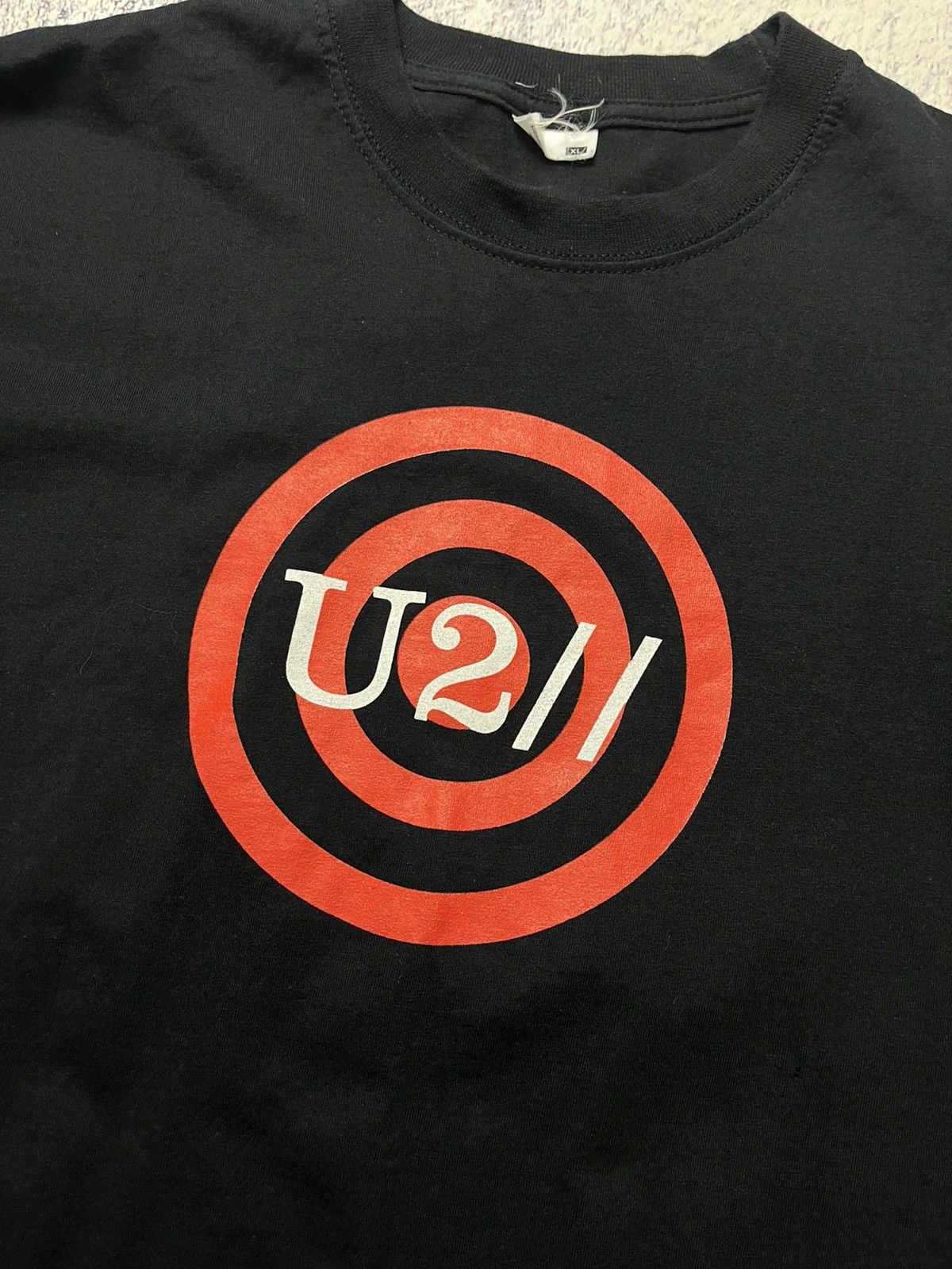 Band Tees Vintage 2005 U2 How To Dismantle An Atomic Bomb Faded Tee Size US XL / EU 56 / 4 - 7 Thumbnail