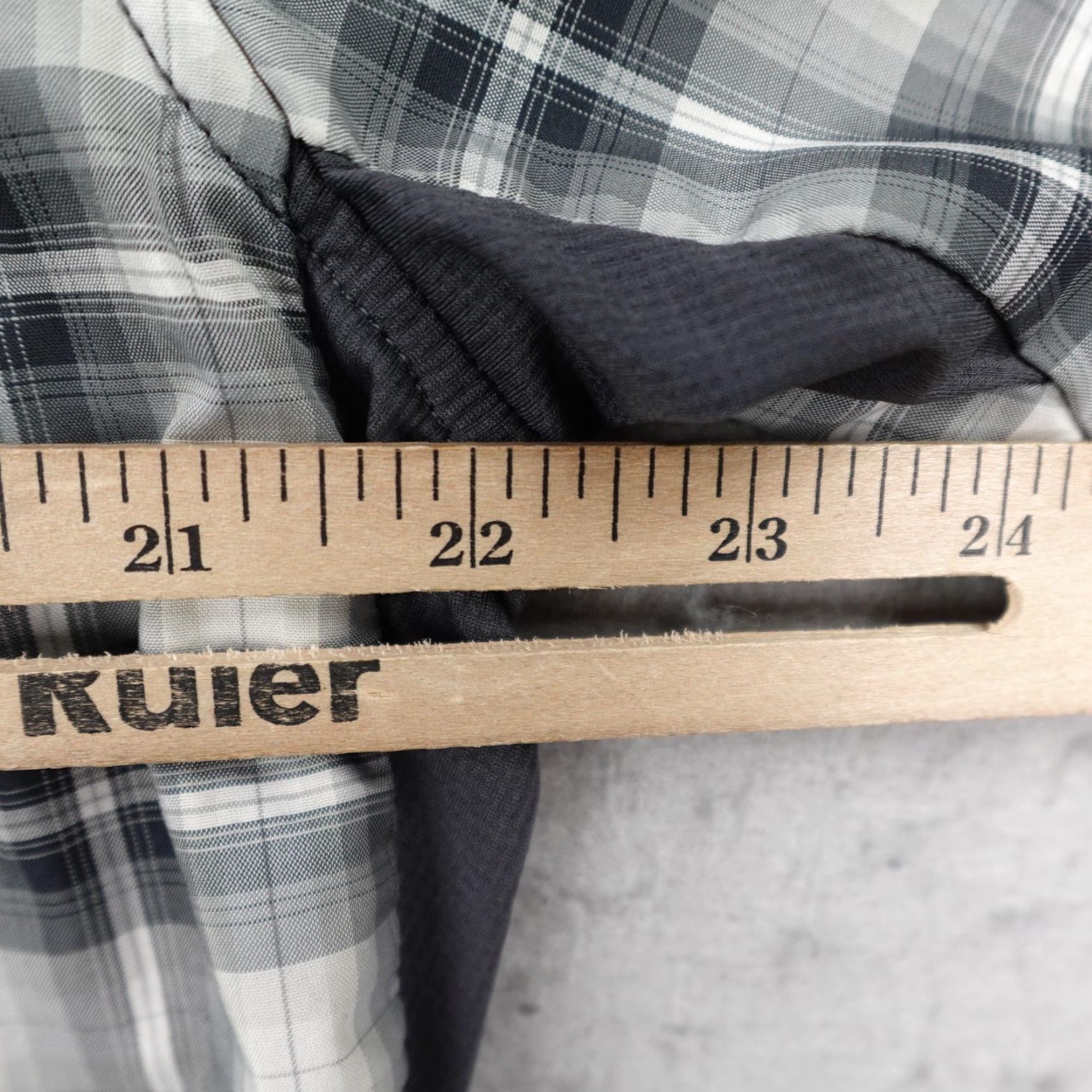 Vintage Kuhl Shirt Mens Medium Gray Plaid Western Pearl Snap Outdoors Hiking Trail Work Shirt Size US M / EU 48-50 / 2 - 6 Thumbnail