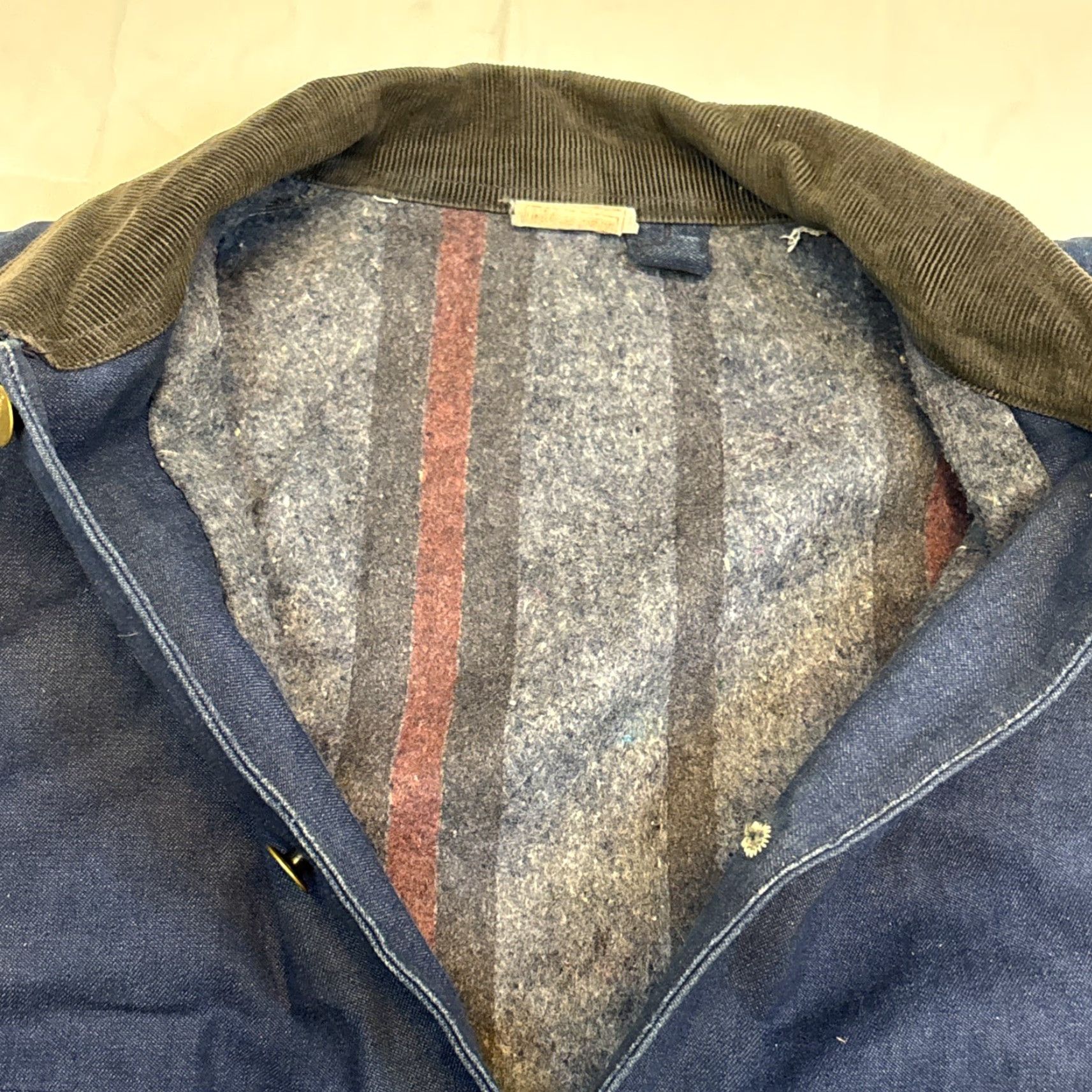 Carhartt VINTAGE Carhartt 8LC Denim Jacket Mens 54 Workwear Blanket Lined Bomber Jacket Pockets Blue Size US L / EU 52-54 / 3 - 5 Thumbnail