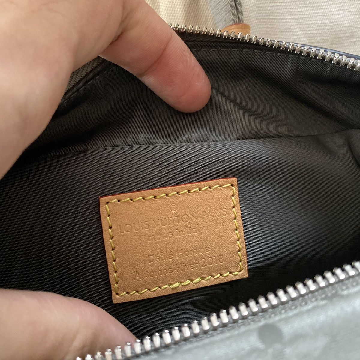 Louis Vuitton 1 of 1 FW18 Titanium Monogram Camera Bag Size ONE SIZE - 18 Thumbnail