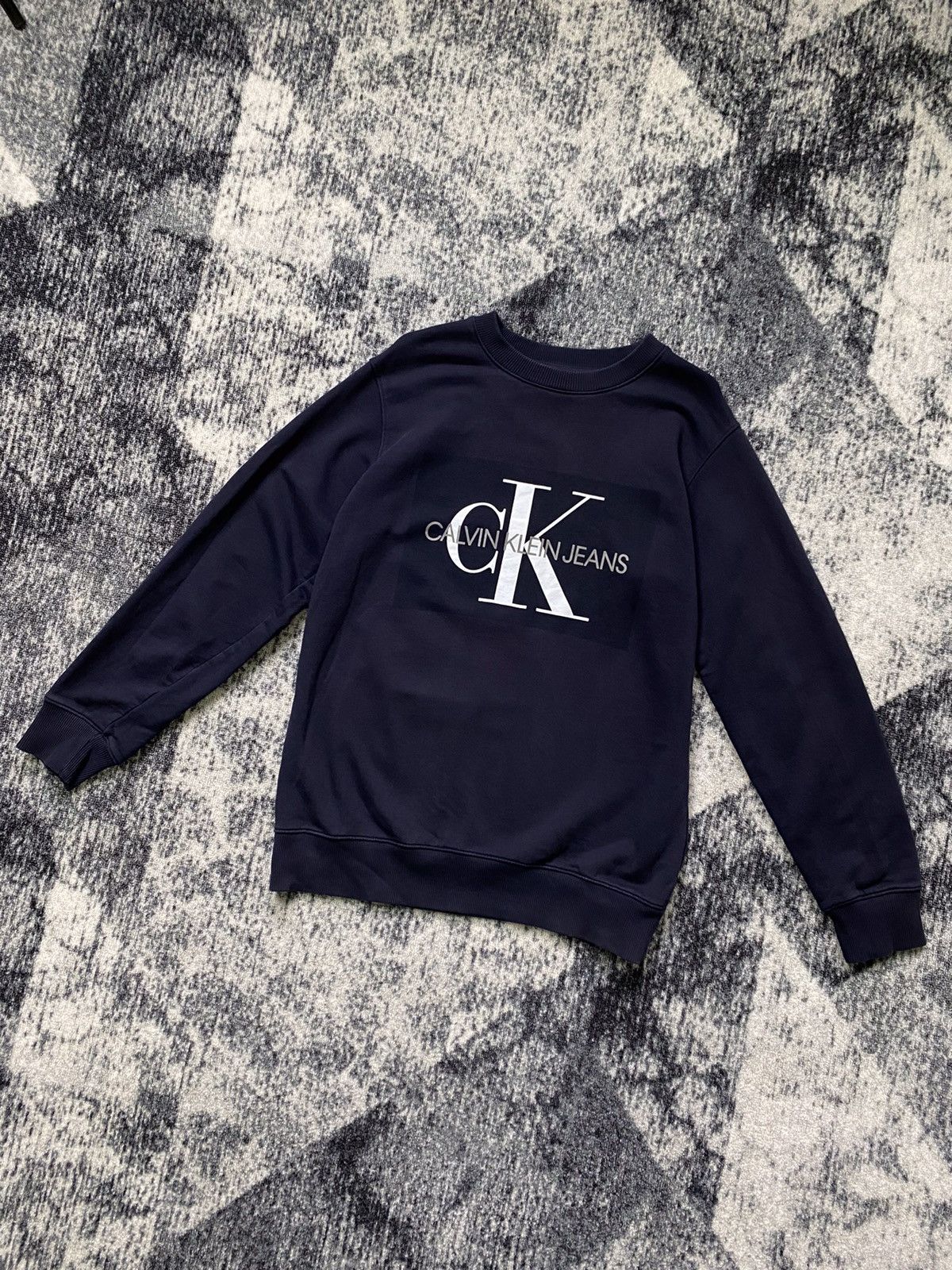 Calvin Klein Vintage Calvin Klein Jeans Sweatshirt Luxury Casual Style Size US L / EU 52-54 / 3 - 1 Thumbnail