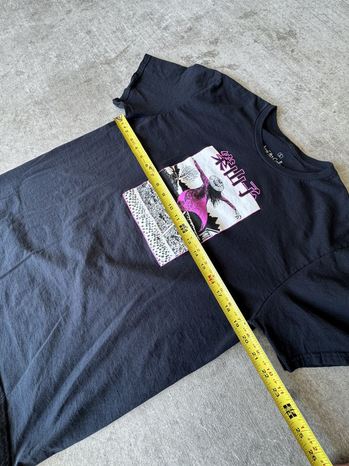 Anime Junji Ito Collection Scarecrows Tee Large Horror Anime Size US L / EU 52-54 / 3 - 13 Thumbnail