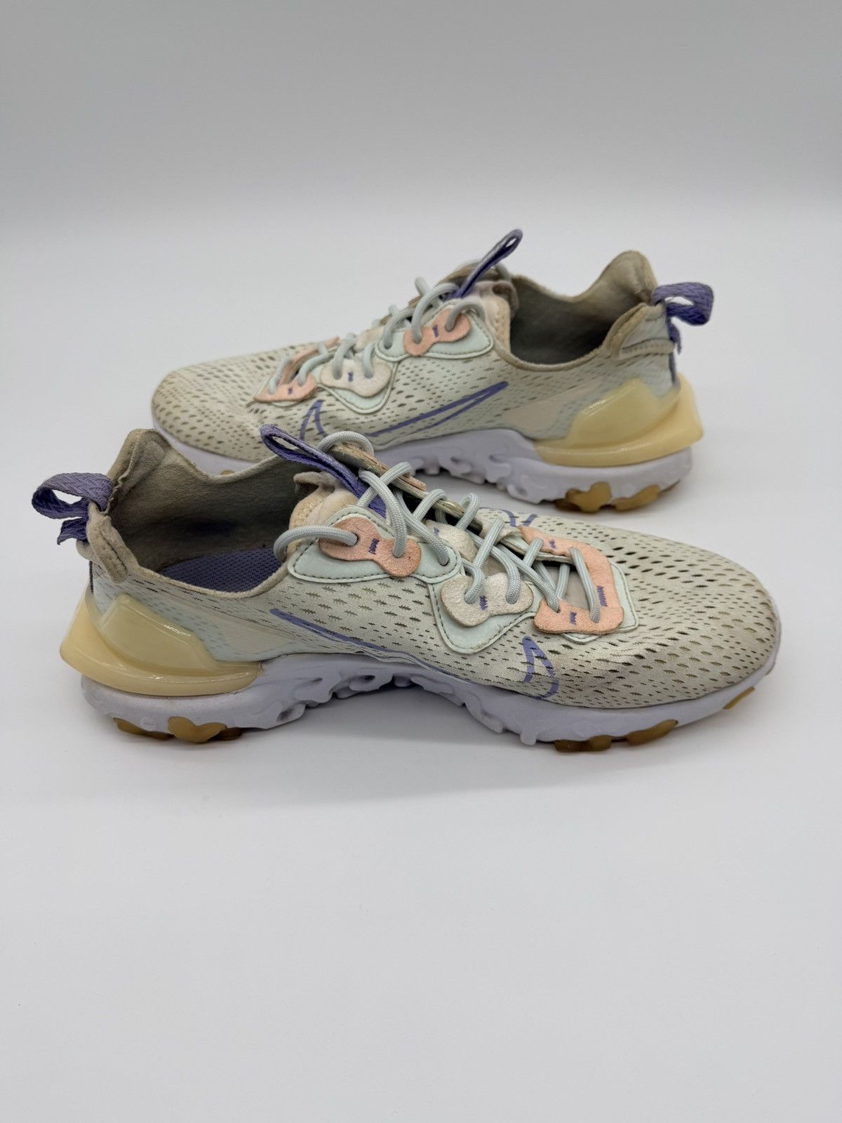 Nike Nike React Vision Barely Green Purple Pulse US 11 Pre Loved Size US 11 / IT 41 - 5 Thumbnail