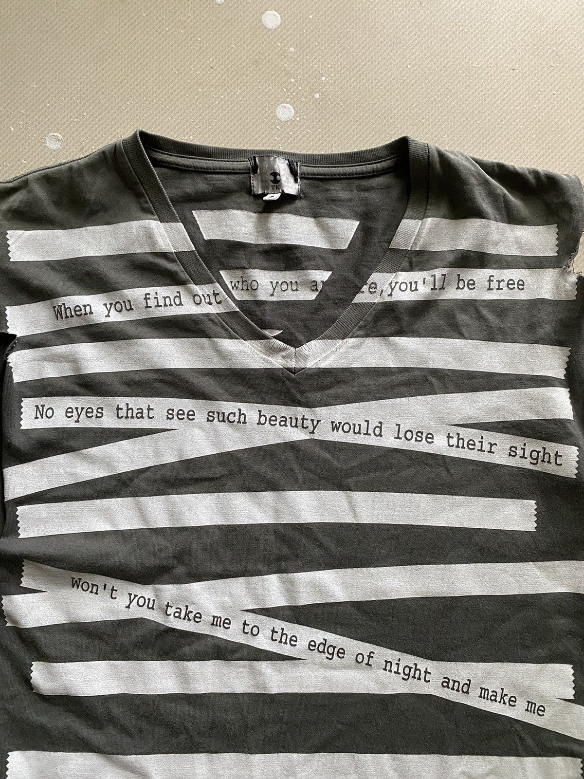 Japanese Brand Takeo Kikuchi poem distressed trashed tank top Size US L / EU 52-54 / 3 - 11 Thumbnail