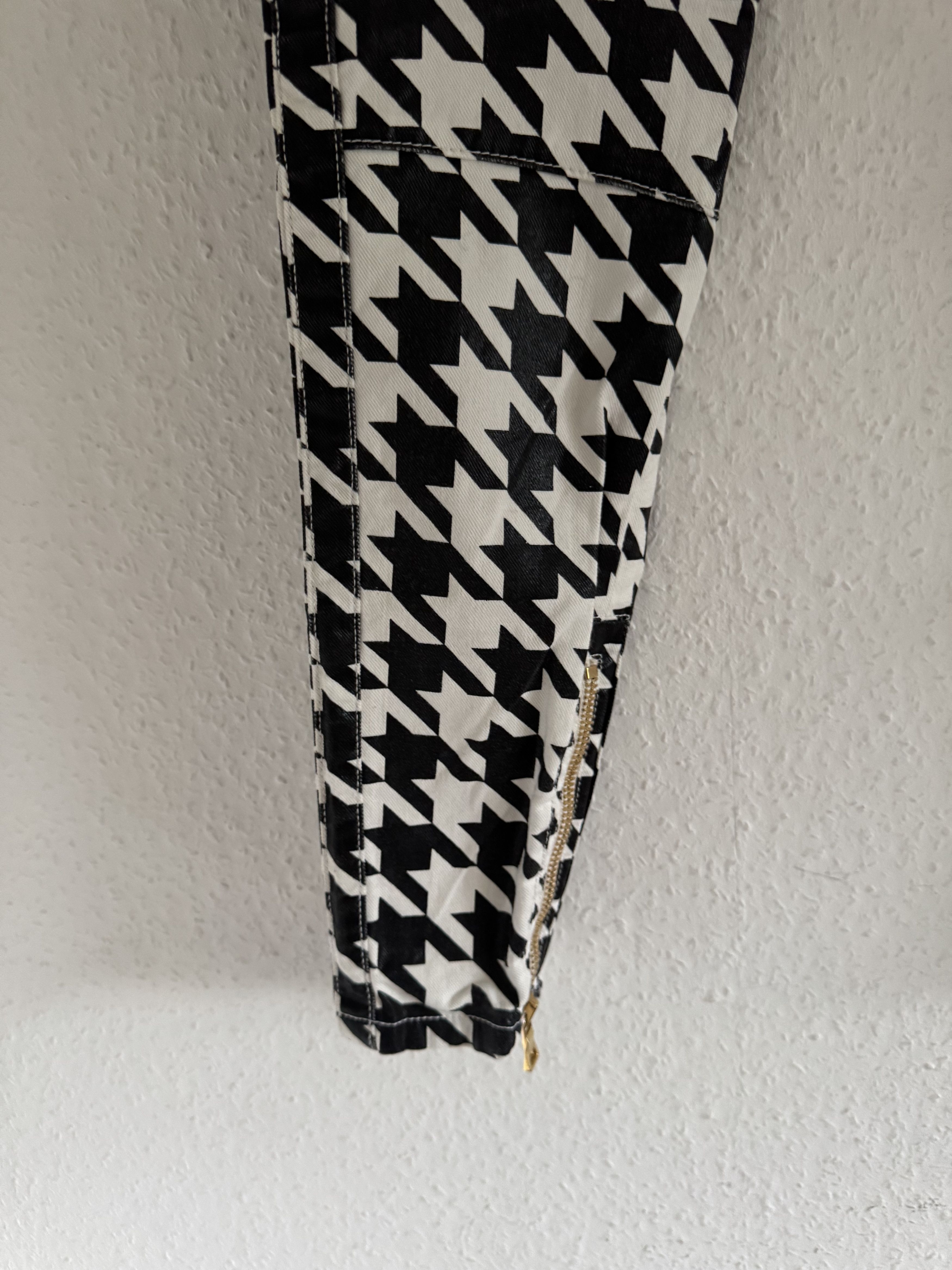 Balmain Star-Pattern Denim Trouser with lion embroidered buttons Size US 29 - 13 Thumbnail