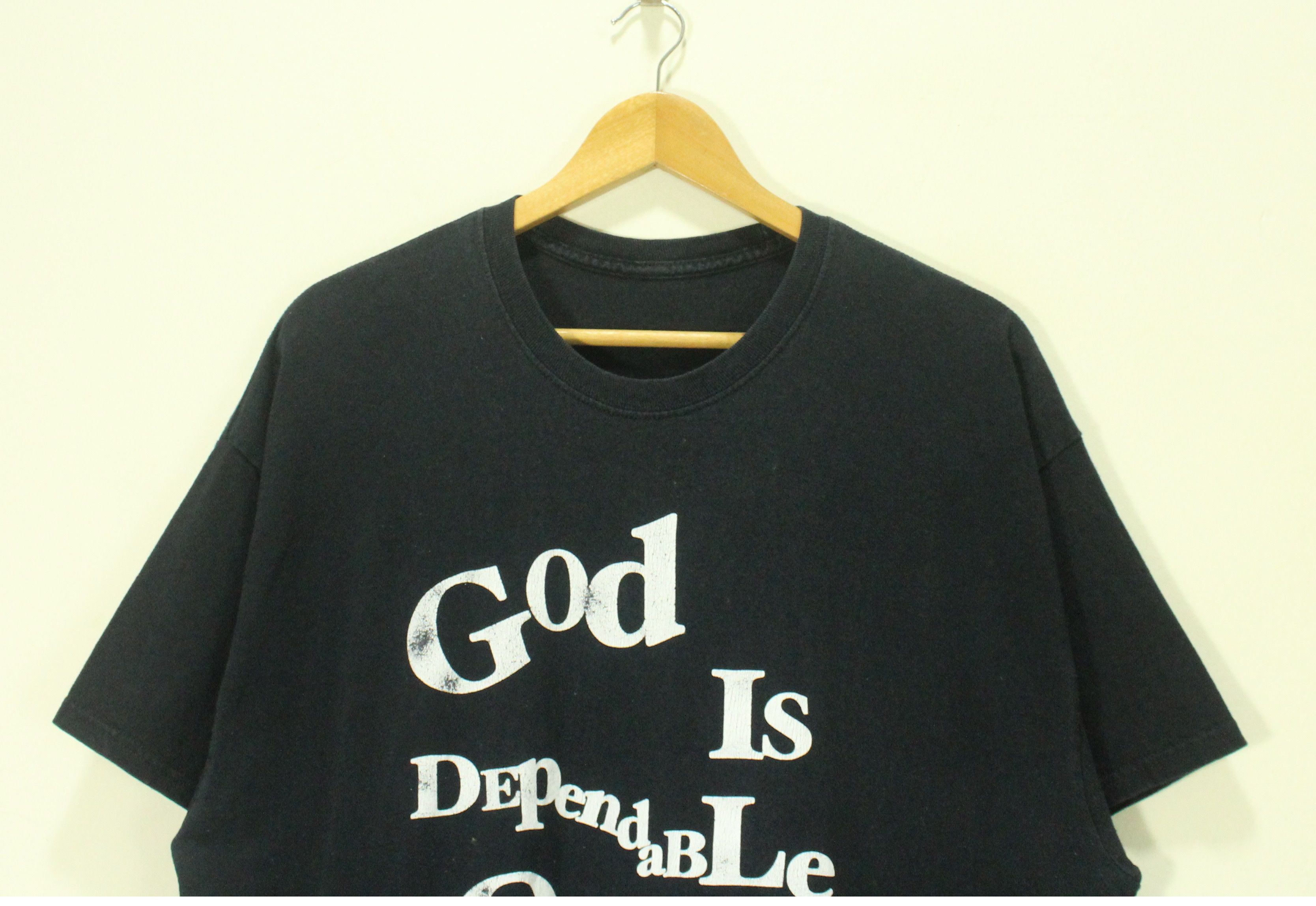 Vintage Distressed T Shirt faded sunfaded destroyed thrashed Size US XL / EU 56 / 4 - 3 Thumbnail