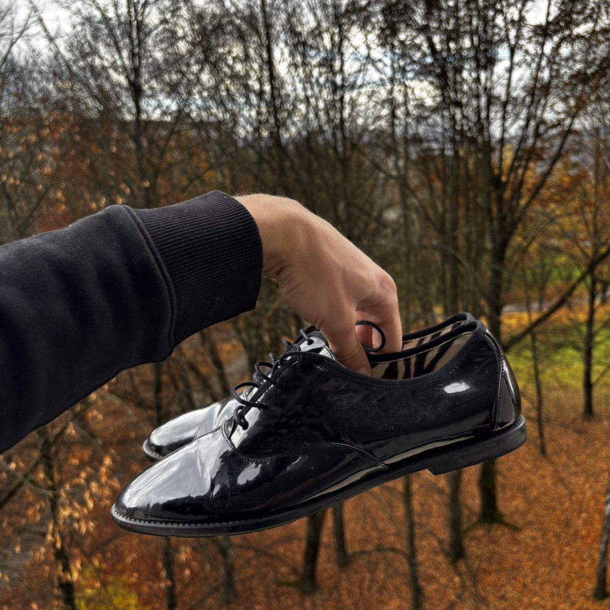 Salvatore Ferragamo Salvatore Ferragamo Men's Magic Patent Leather Oxford Black Size US 8 / EU 41 - 7 Thumbnail