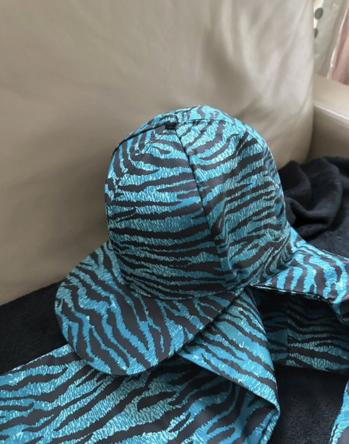 H&M × Kenzo Kenzo x H&M hat cap with scarf Size ONE SIZE - 3 Thumbnail