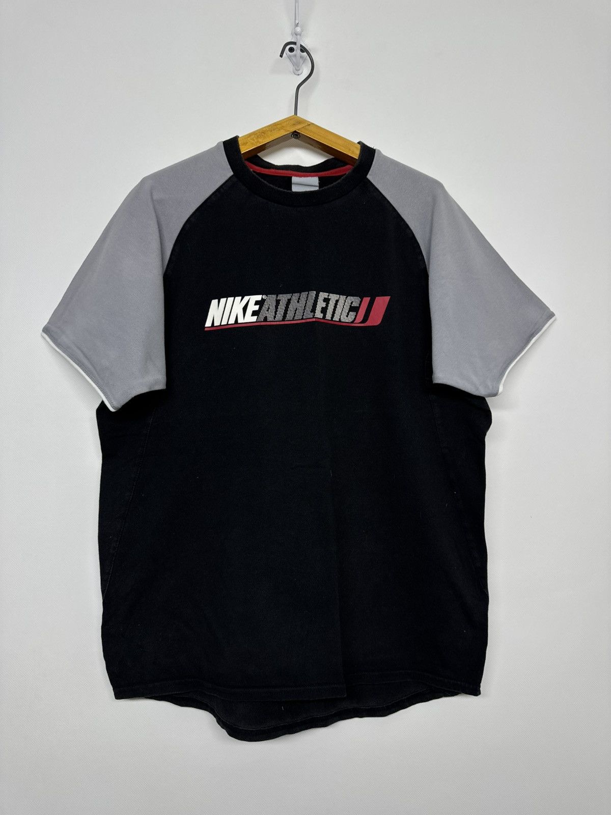 Nike Vintage Y2k Nike Athletic Big Logo T-Shirt 00’s Size US M / EU 48-50 / 2 - 4 Thumbnail