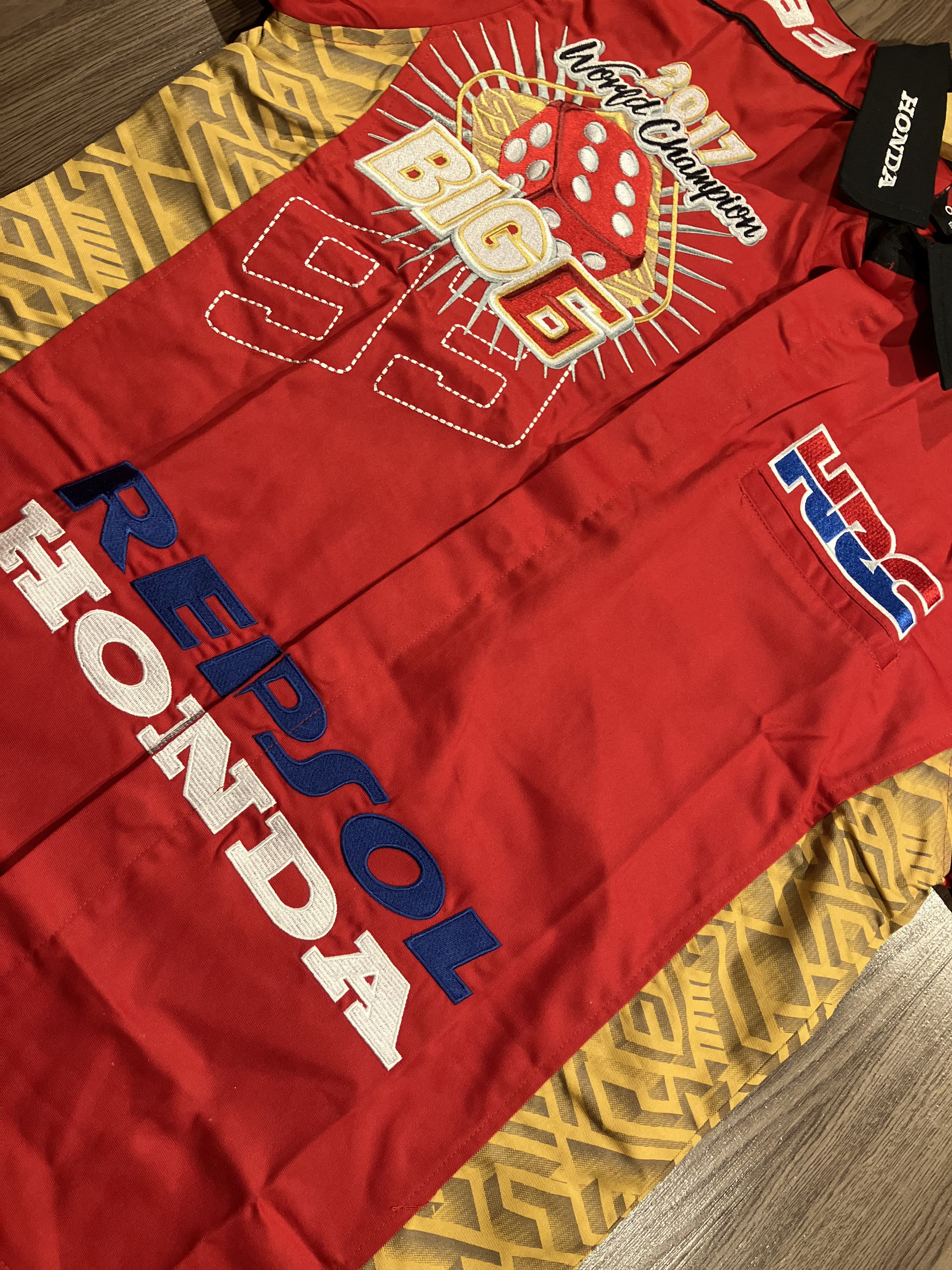 Honda Marc Marquez HRC Repsol 2017 Big 6 World Champion Workshirt Size US XL / EU 56 / 4 - 3 Thumbnail