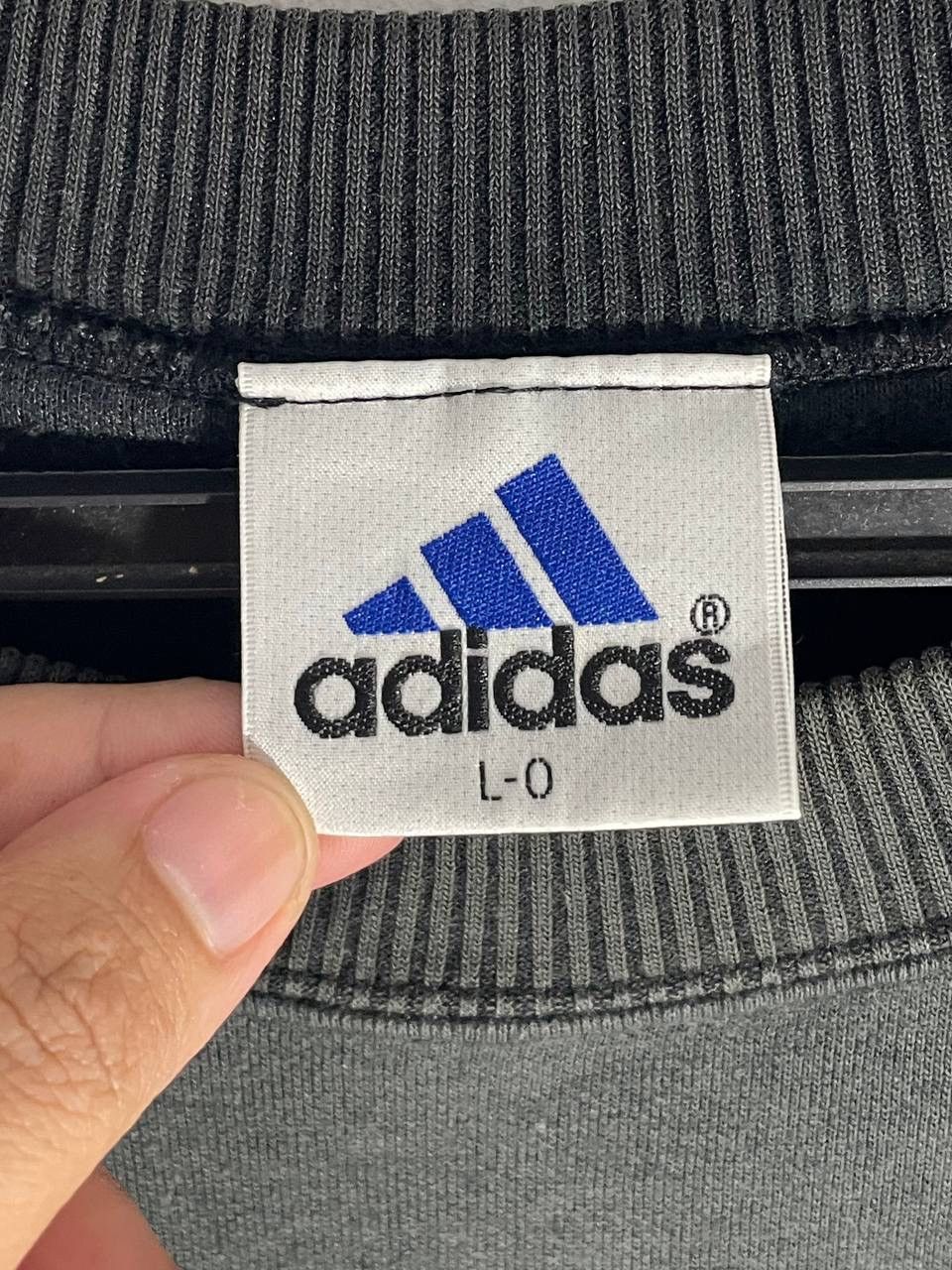 Other Vintage 90s adidas sweatshirt jumper pullover size L Size US L / EU 52-54 / 3 - 8 Thumbnail