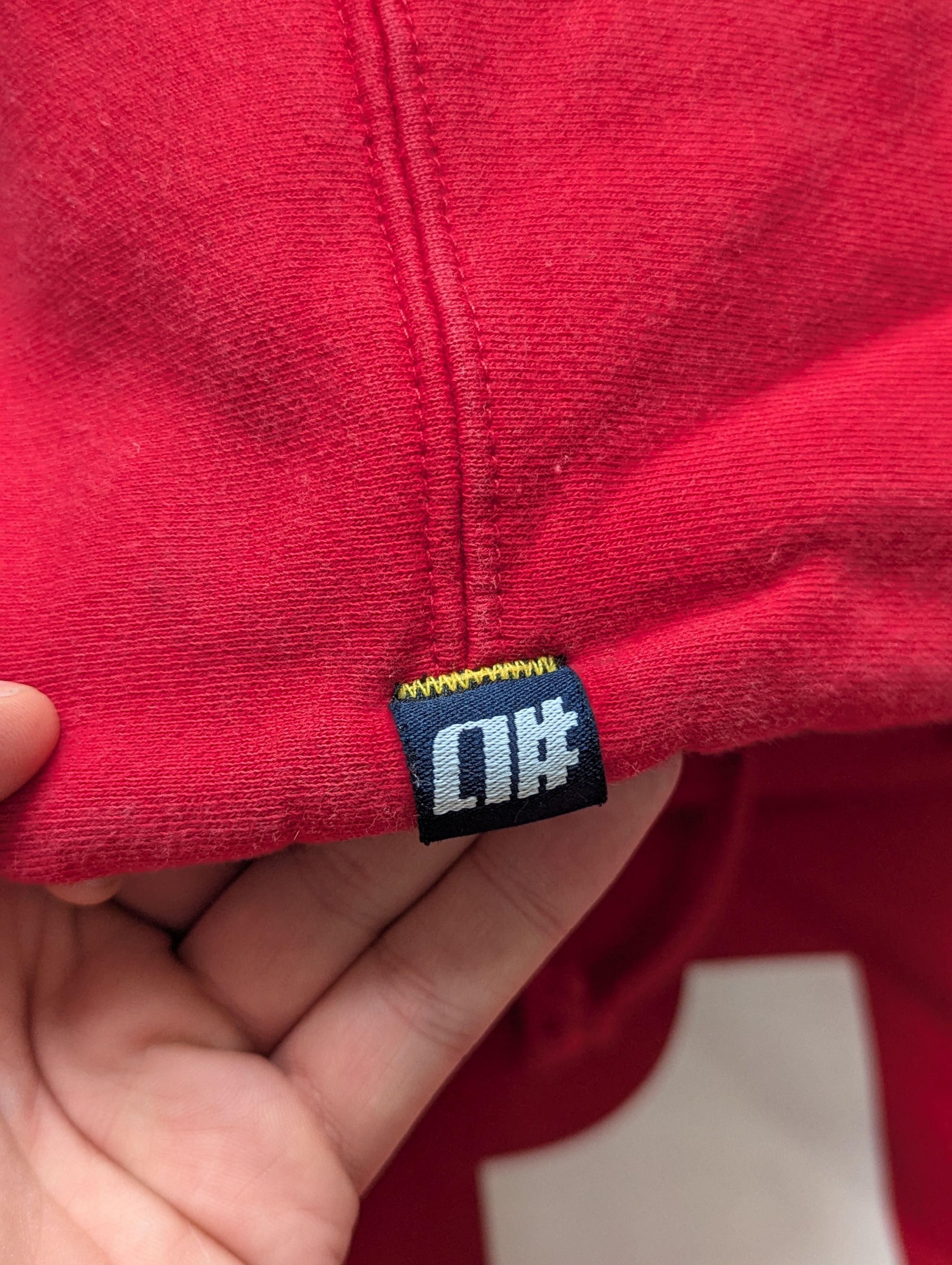 Alphanumeric Alphanumeric Each 1 Teach 1 hoodie in red Size US L / EU 52-54 / 3 - 6 Thumbnail