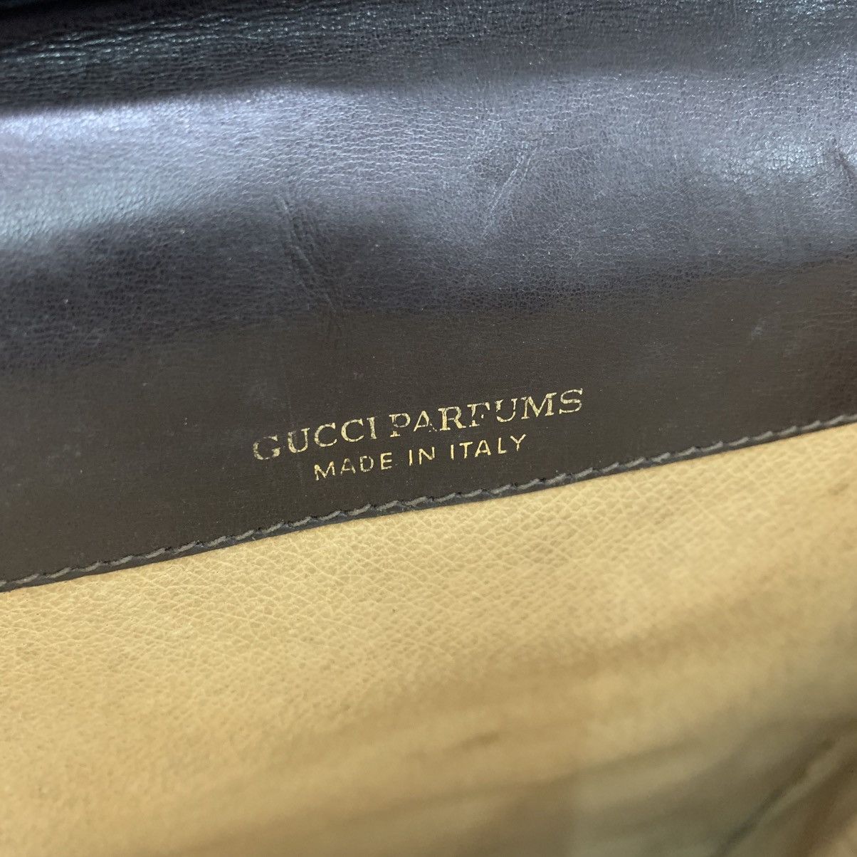 Gucci Gucci Parfums Suede Leather Slingbag Size ONE SIZE - 13 Thumbnail