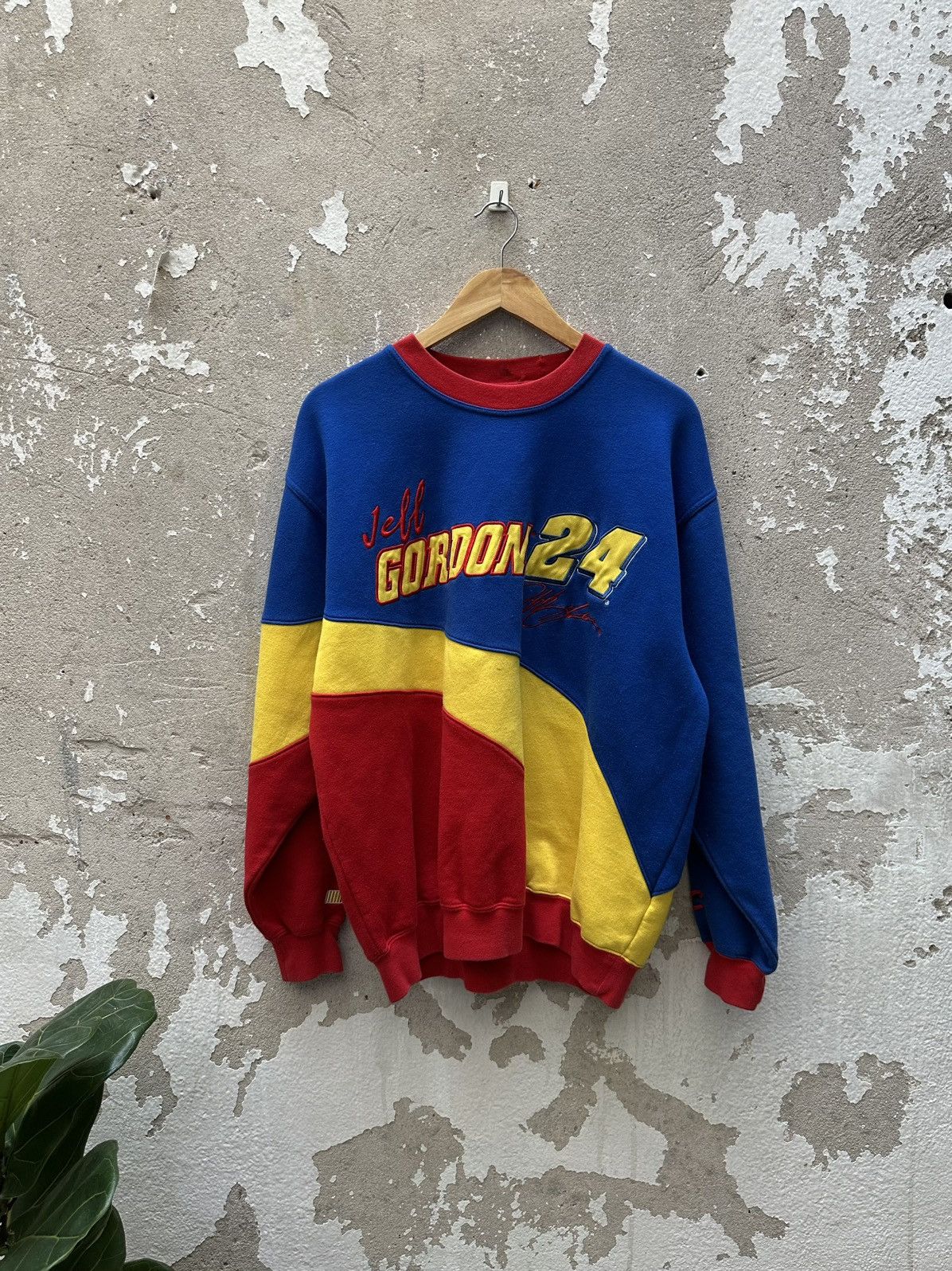 NASCAR Vintage Jeff Gordon 24 Nascar Embroidery Distrssd Sweatshirt Size US L / EU 52-54 / 3 - 1 Thumbnail