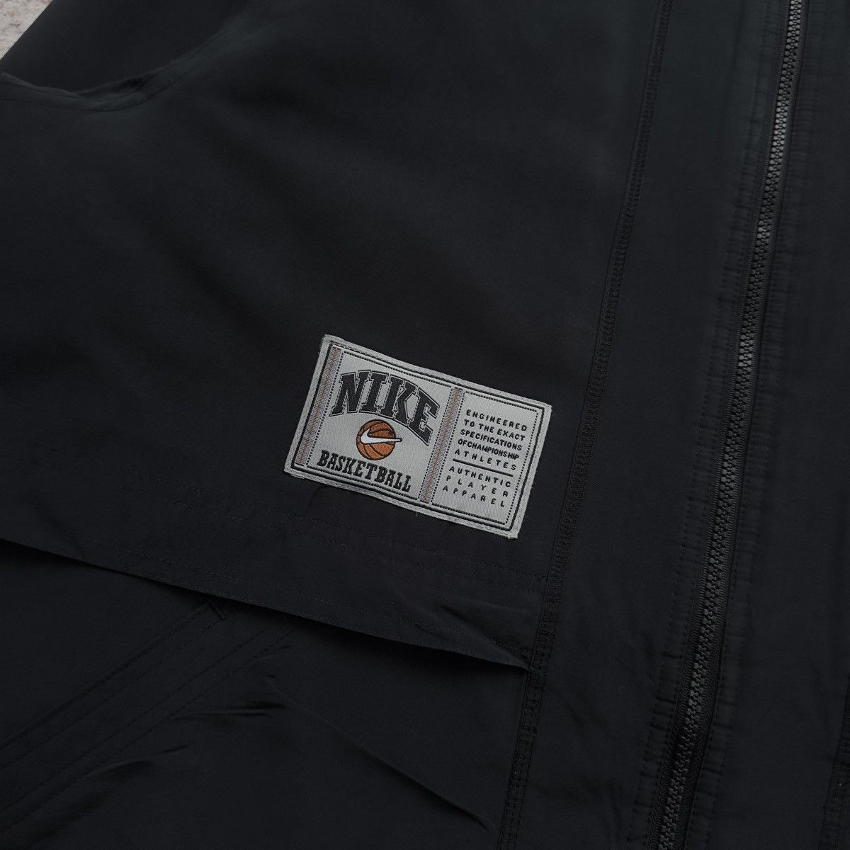 Nike VINTAGE NIKE BASKETBALL 90’S EMBROIDERY BIG LOGO JACKET RARE Size US L / EU 52-54 / 3 - 10 Thumbnail