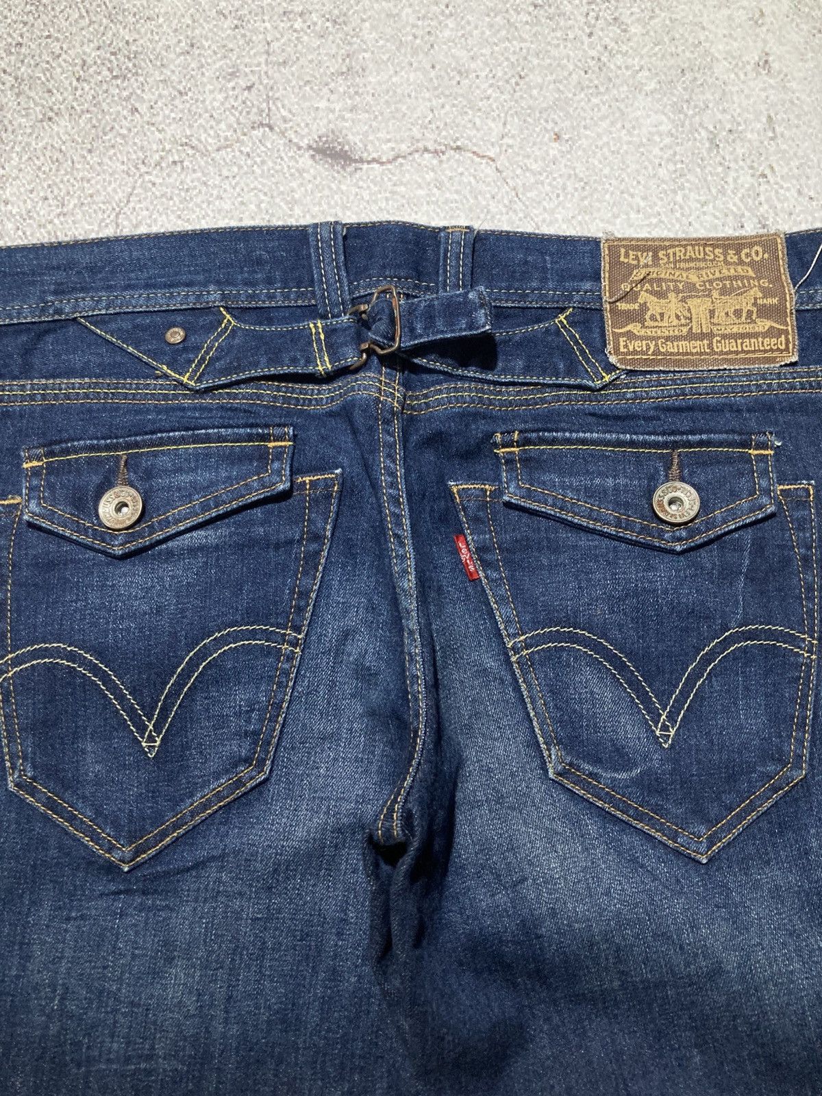 Levi's Vintage Clothing Vintage Levis Buckleback Bootcut Clawmark Flared Jeans Pants Size US 30 / EU 46 - 16 Thumbnail