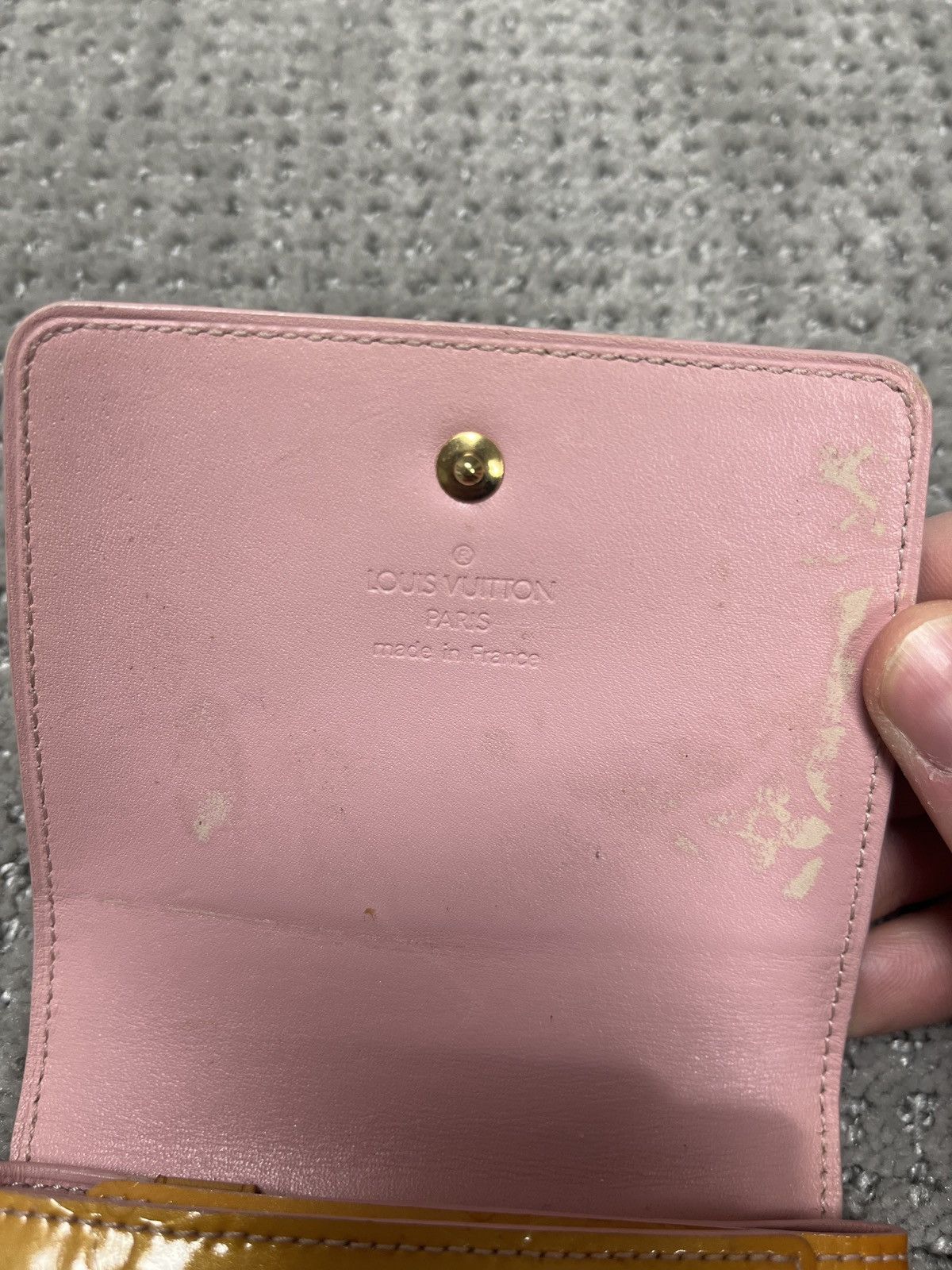 Louis Vuitton Louis Vuitton Vernis Yellow Wallet Size ONE SIZE - 3 Thumbnail
