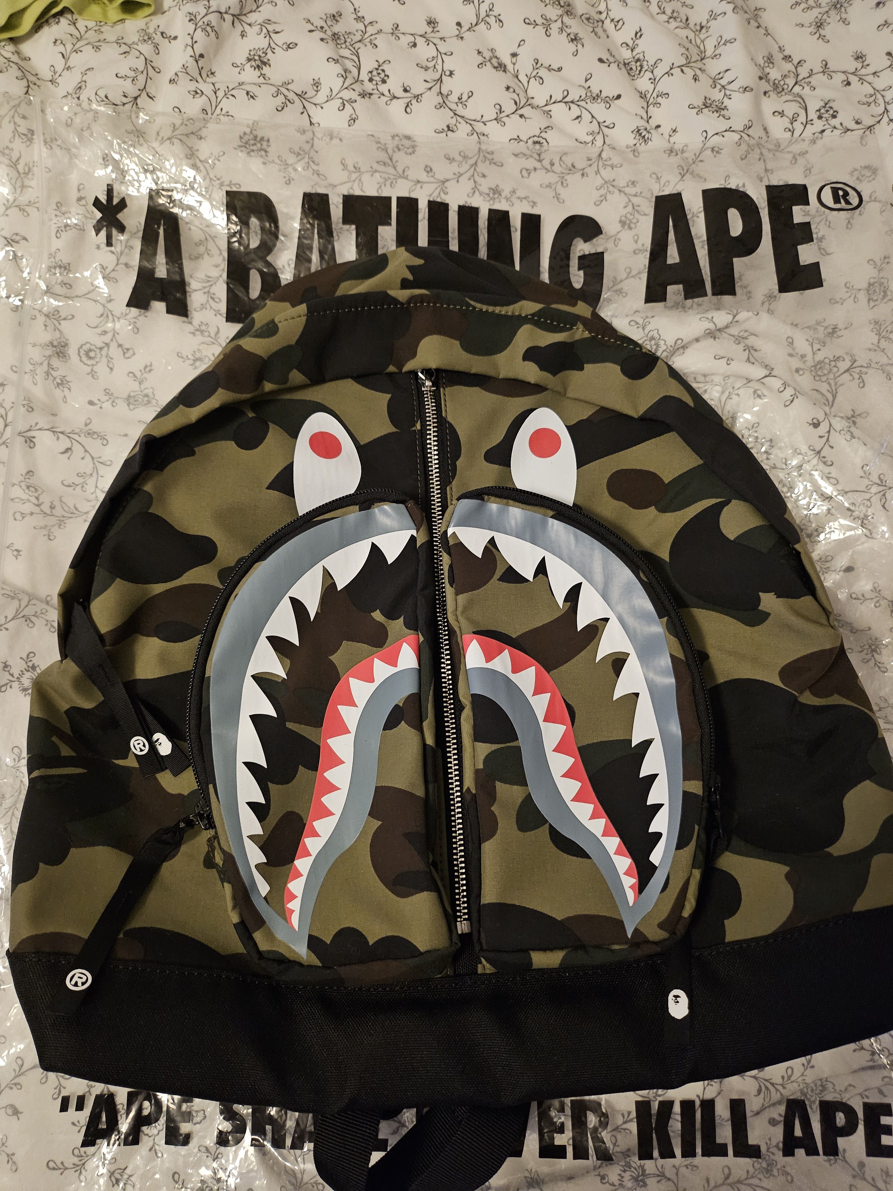バッグ A BATHING APE COLOR CAMO TIGER DAY PACK Bape Color Camo Tiger Daypack | Grailed