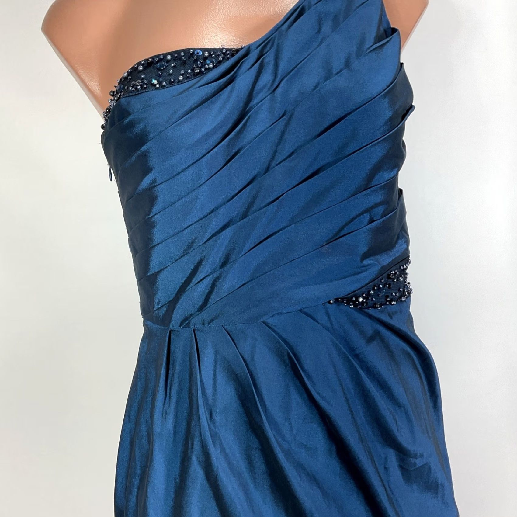 Adrianna Papell VINTAGE Adrianna Papell E! Live From the Red Carpet One Shoulder Blue Gown y2k BEADED Dress Size S / US 4 / IT 40 - 4 Thumbnail