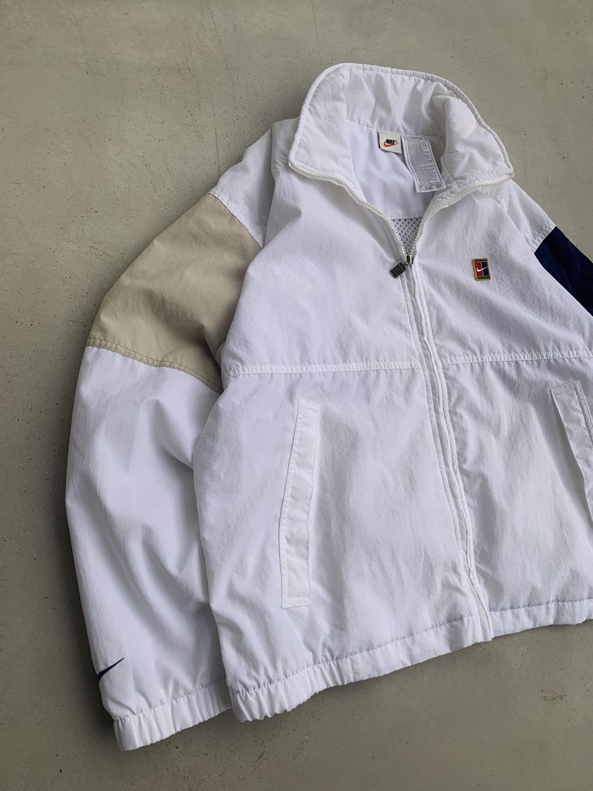 Nike Nike Court Jacket Vintage Olympic Zip Streetwear Style Size US L / EU 52-54 / 3 - 3 Thumbnail