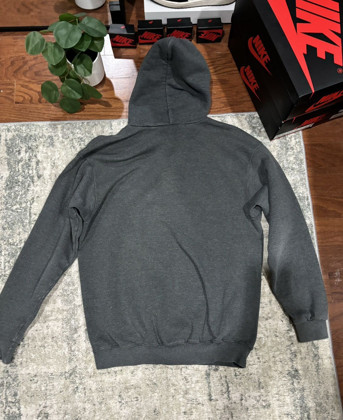 Nike × Vintage Washed Black Nike Hoodie Size US M / EU 48-50 / 2 - 4 Thumbnail