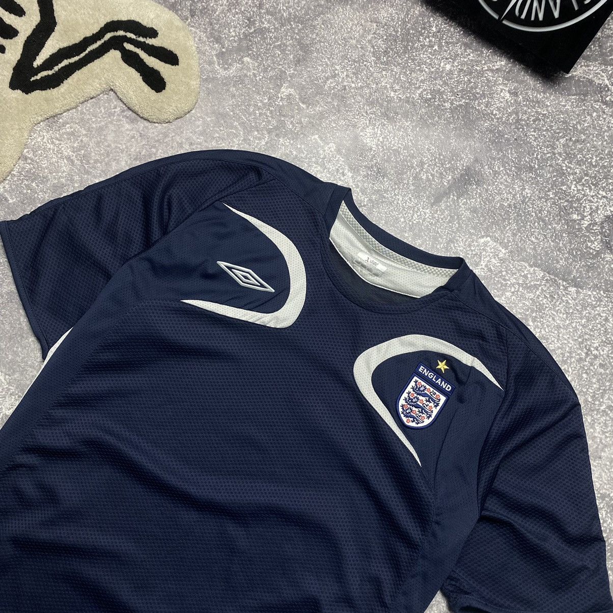 Umbro Vintage Umbro England Team 2000’s Soccer jersey Size US XL / EU 56 / 4 - 2 Thumbnail