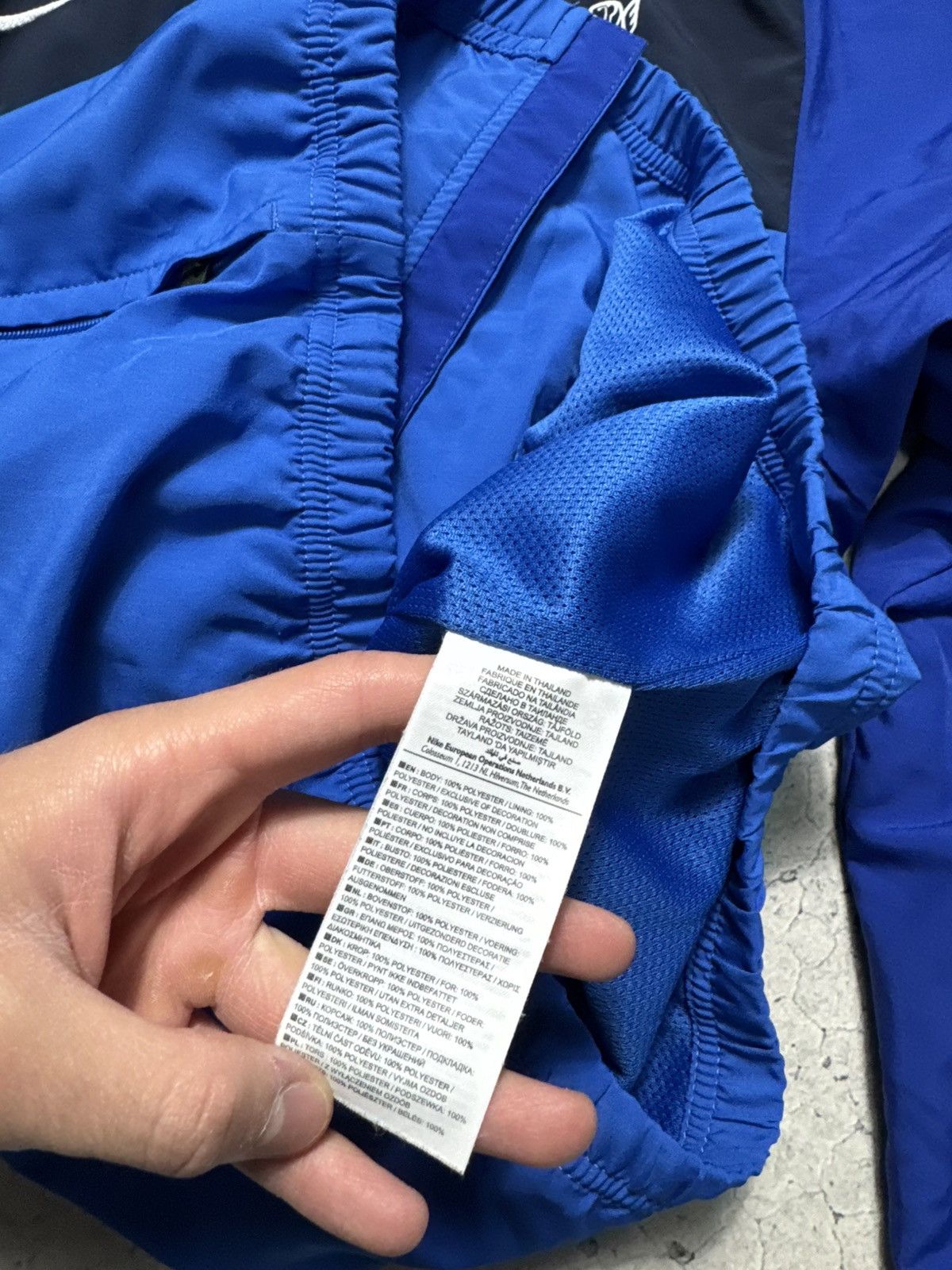 Nike Nike Vintage Nylon Track Suit Jacket & Pants Drill Swoosh Size US S / EU 44-46 / 1 - 8 Thumbnail