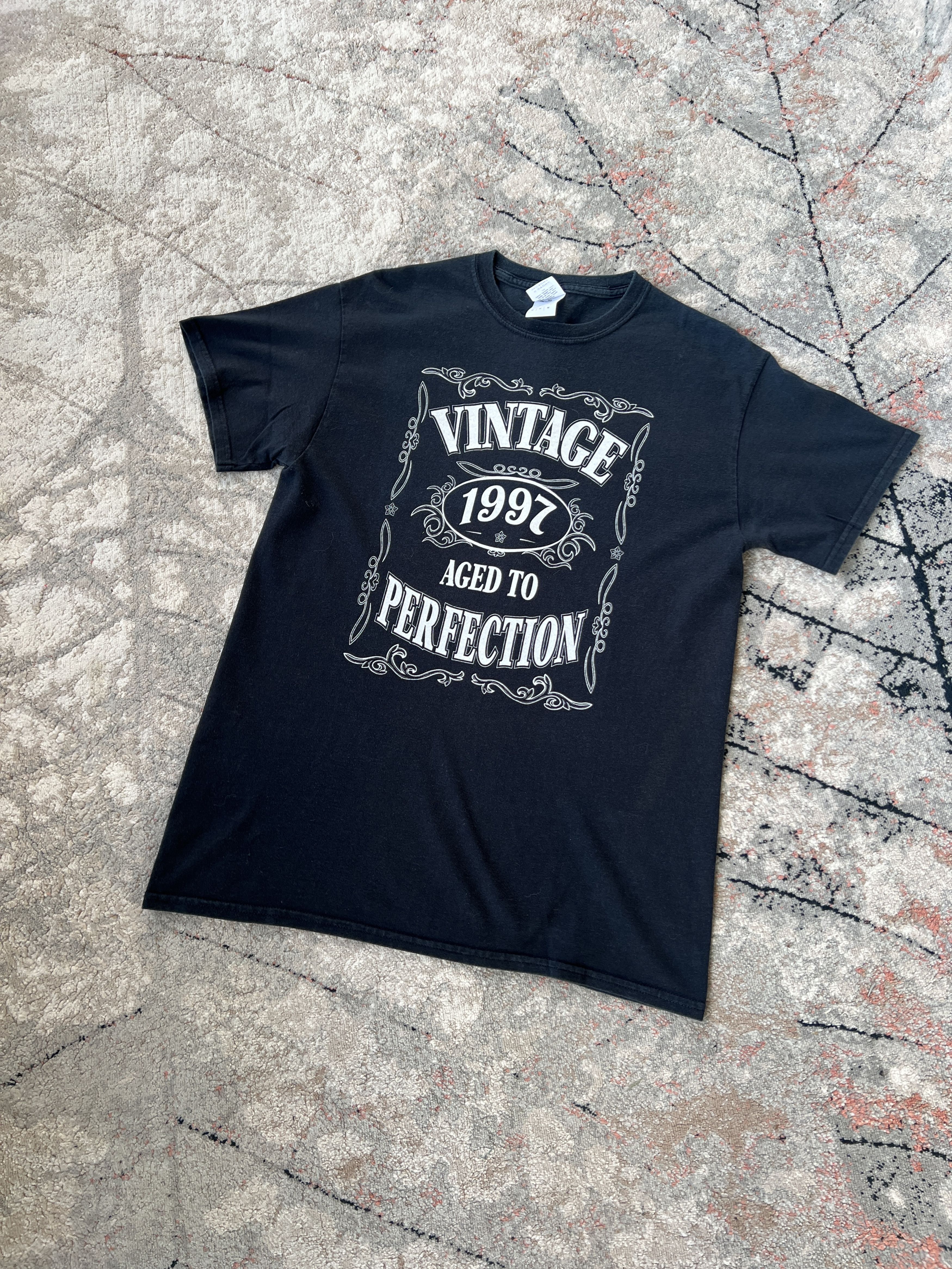 Vintage Vintage Aged To Perfection Tee Size US M / EU 48-50 / 2 - 1 Thumbnail