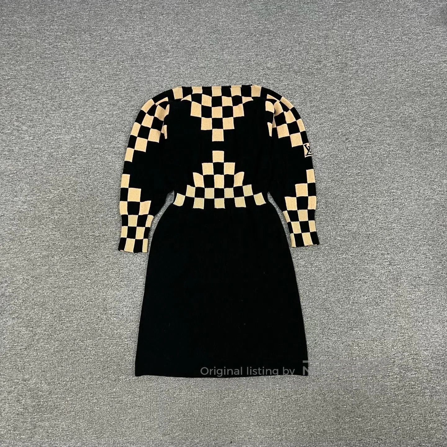 Louis Vuitton Louis Vuitton Damier Cashmere Knit Dress. Size M / US 6-8 / IT 42-44 - 1 Thumbnail
