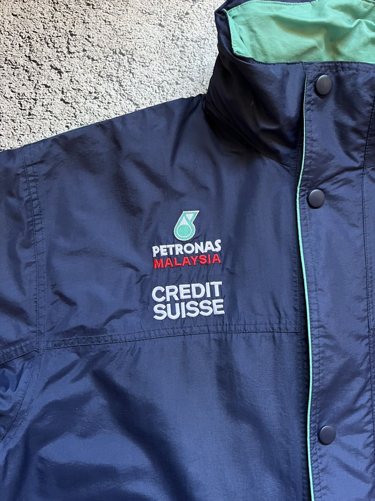 Red Bull Red Bull Sauber Petronas F1 Racing Team Jacket Size M Size US M / EU 48-50 / 2 - 8 Thumbnail