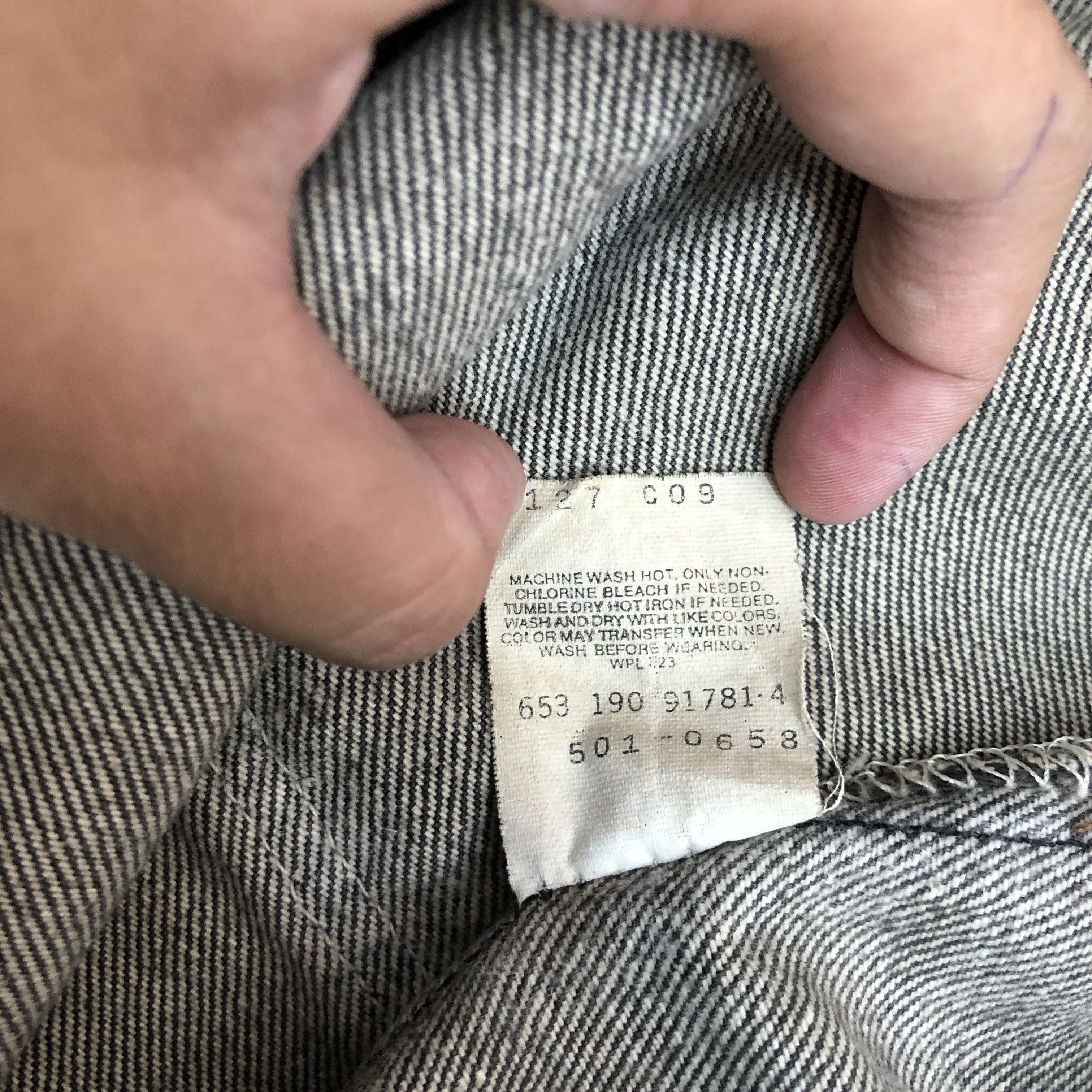 Levi's Vintage Levi's Faded Black Jeans Levis 501 Ash Gray Denim Size 28" / US 6 / IT 42 - 9 Thumbnail