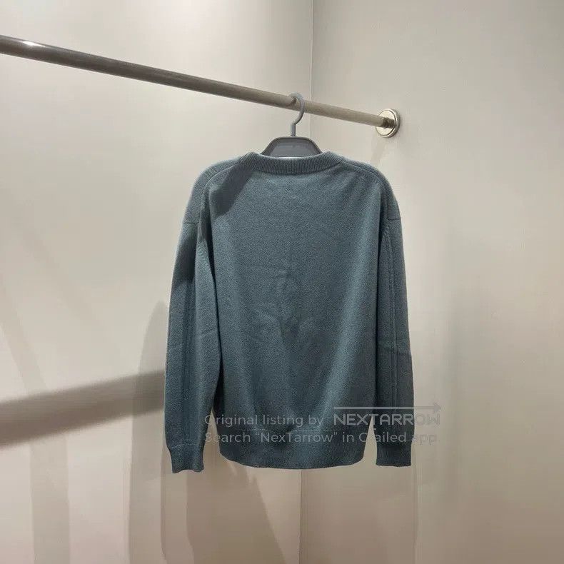 Hermes Hermes Solid Color Round Neck Crewneck Long Sleeve Sweater Size XS / US 0-2 / IT 36-38 - 2 Thumbnail