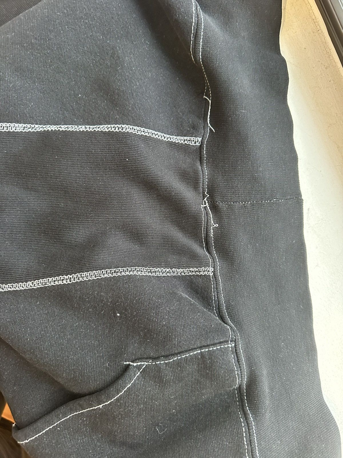 Vintage very destroyed hoodie 90s Size US L / EU 52-54 / 3 - 6 Thumbnail