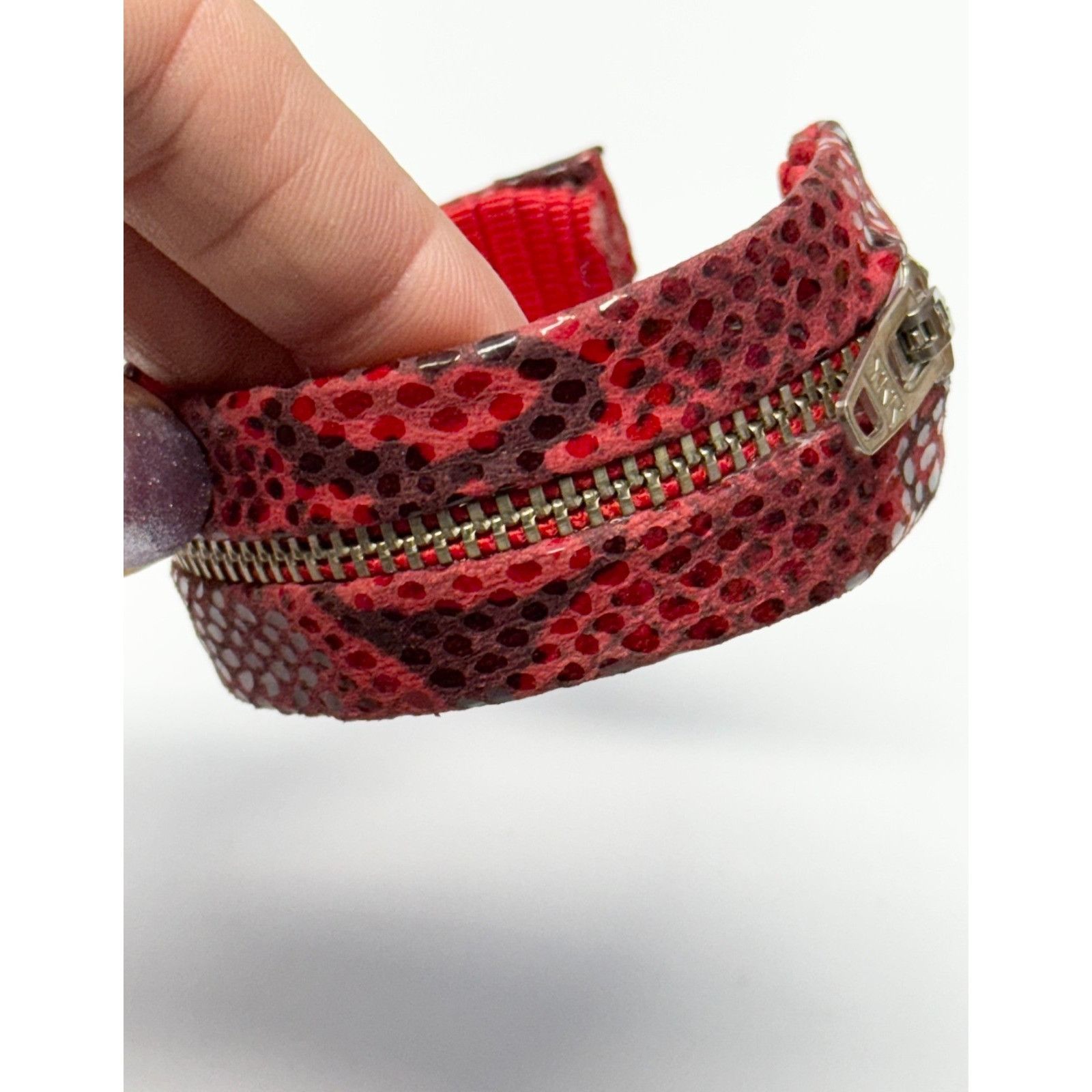 Vintage Vintage red snakeskin leather zipper cuff bracelet Size ONE SIZE - 6 Thumbnail