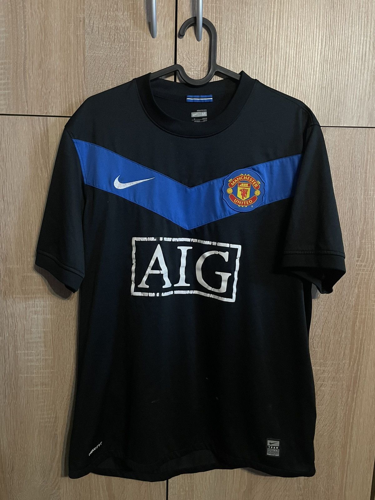 Nike Diouf 32 Manchester United vintage football 00s jersey rare Size US M / EU 48-50 / 2 - 1 Thumbnail