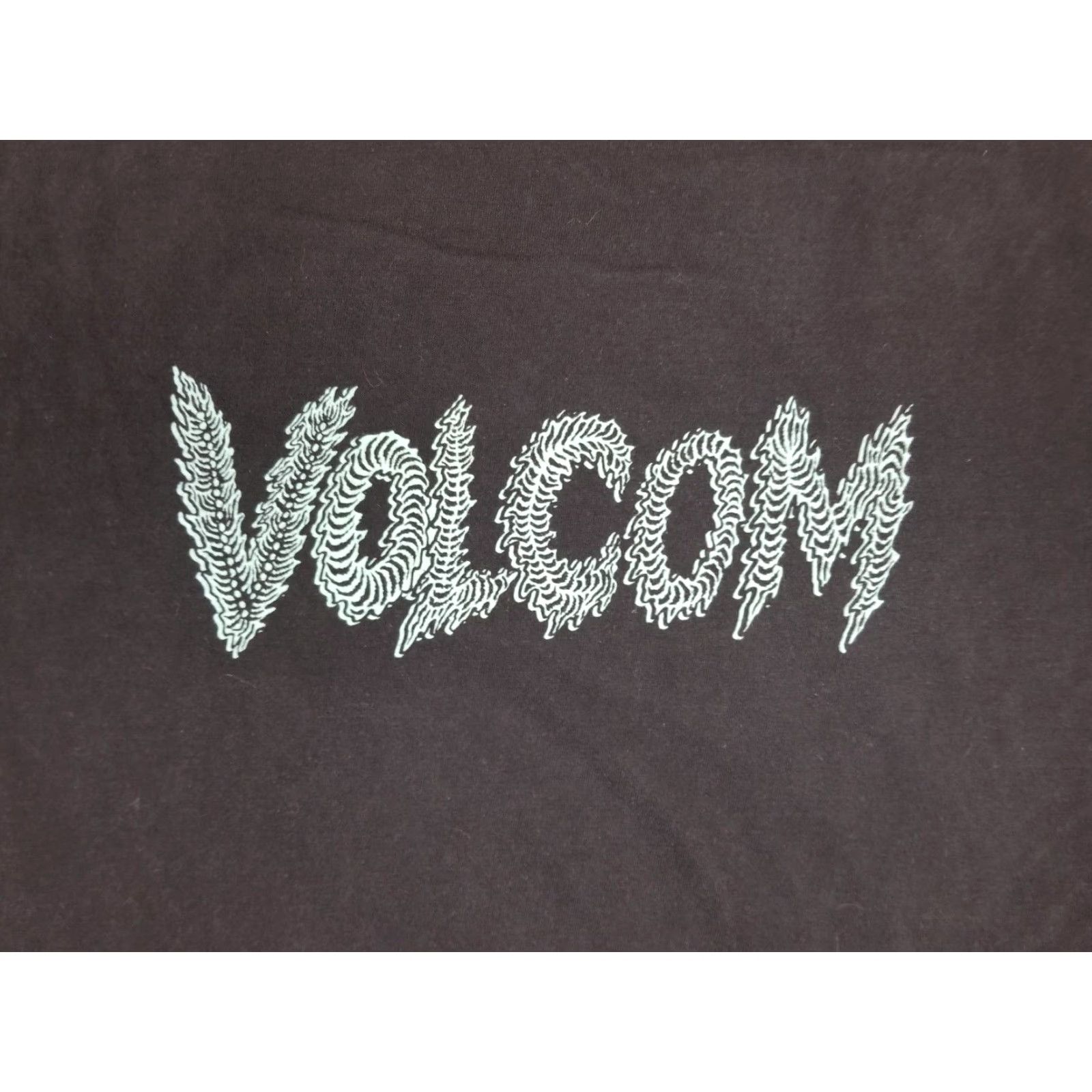 Volcom VINTAGE Volcom T-Shirt SZ L Black Short Sleeve Round Neck Men Large Cotton Snowboard Skateboard Brand Volcom 90s USA Retro Band Rock Size US L / EU 52-54 / 3 - 2 Thumbnail