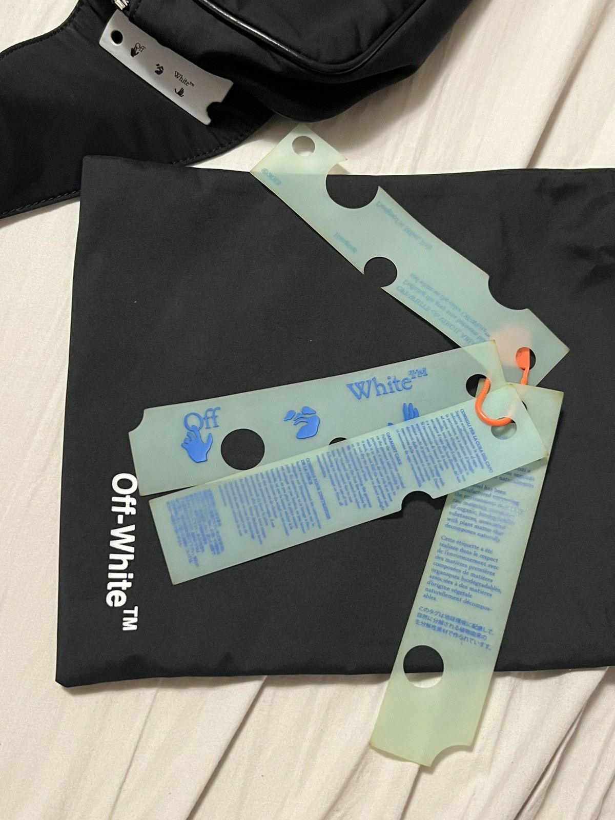 Off-White OFF-WHITE Arrow Plaque Nylon Bum Bag Black/Orange Size ONE SIZE - 8 Thumbnail