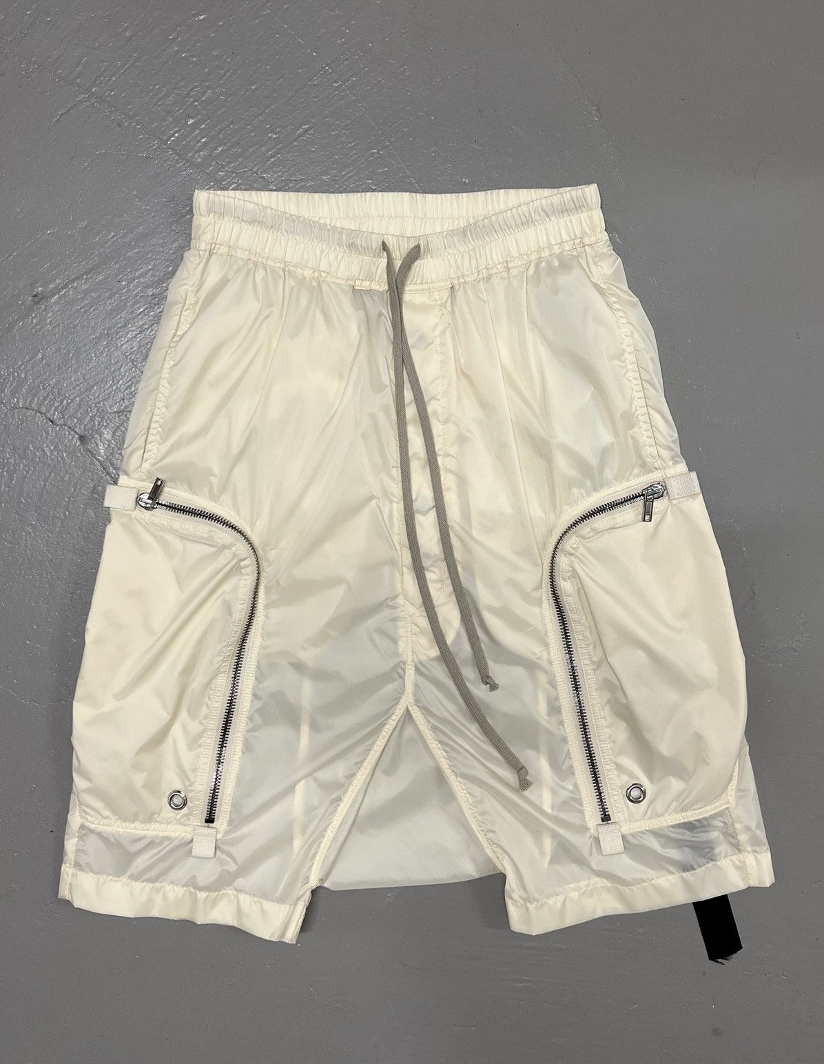 Rick Owens Bauhaus Pod shorts | Grailed