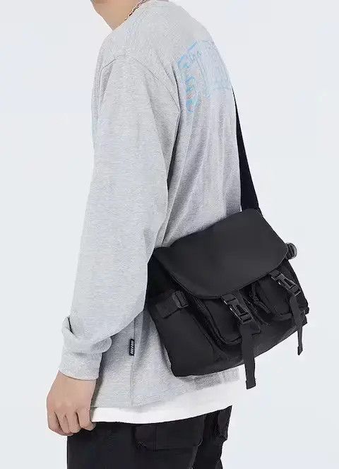 Japanese Brand Fashion hip hop crossbody shoulder bag Size ONE SIZE - 3 Thumbnail