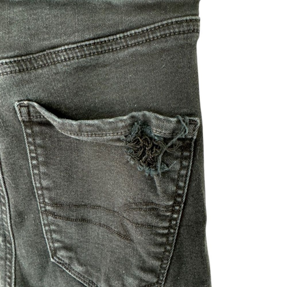 American Eagle Outfitters American Eagle SZ 4 next level stretch distressed jeans Size 27" / US 4 / IT 40 - 7 Thumbnail
