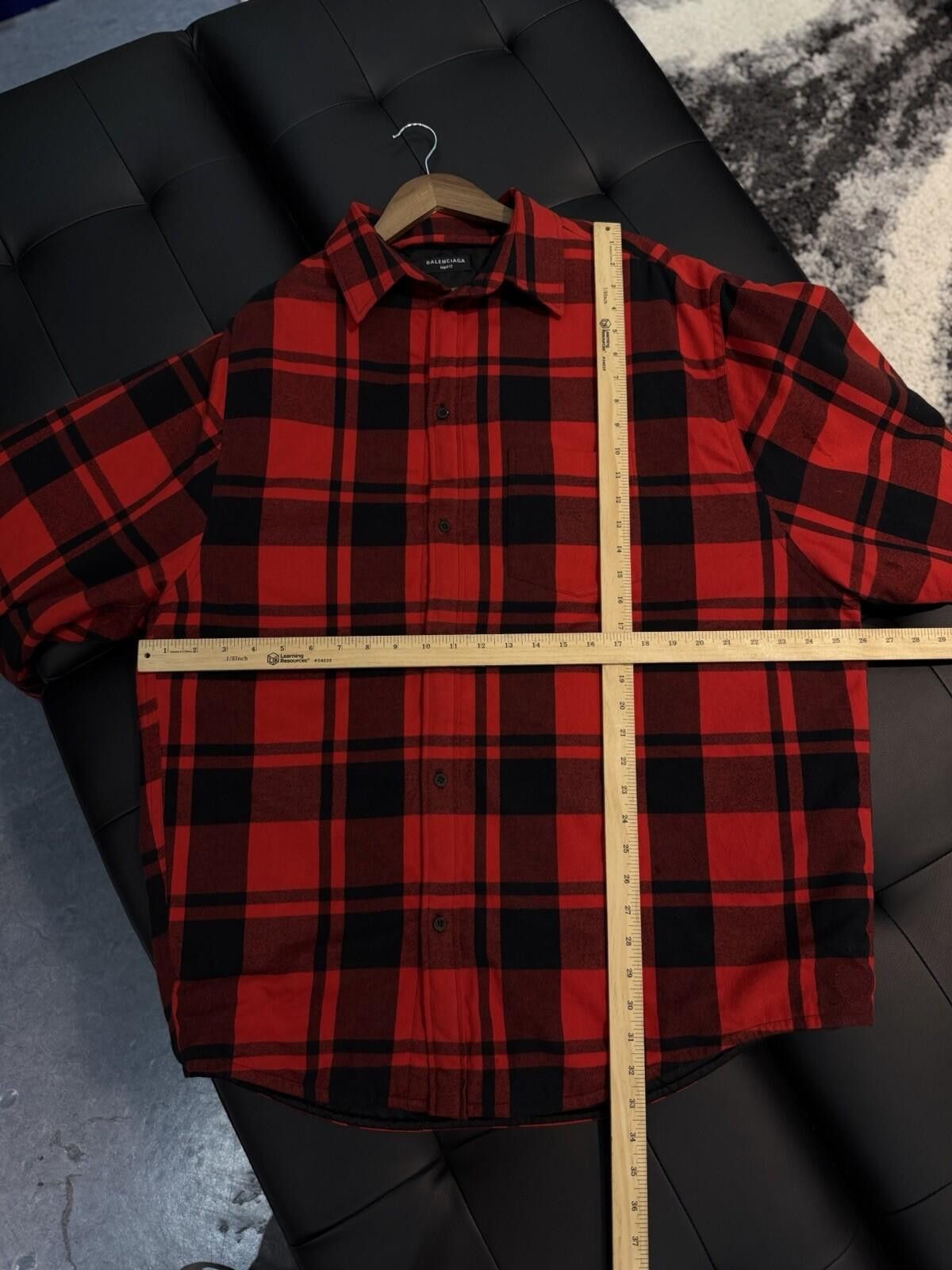 Balenciaga Balenciaga Red Plaid Shirt Jacket Red Black White (M) $1400 Size US M / EU 48-50 / 2 - 10 Thumbnail