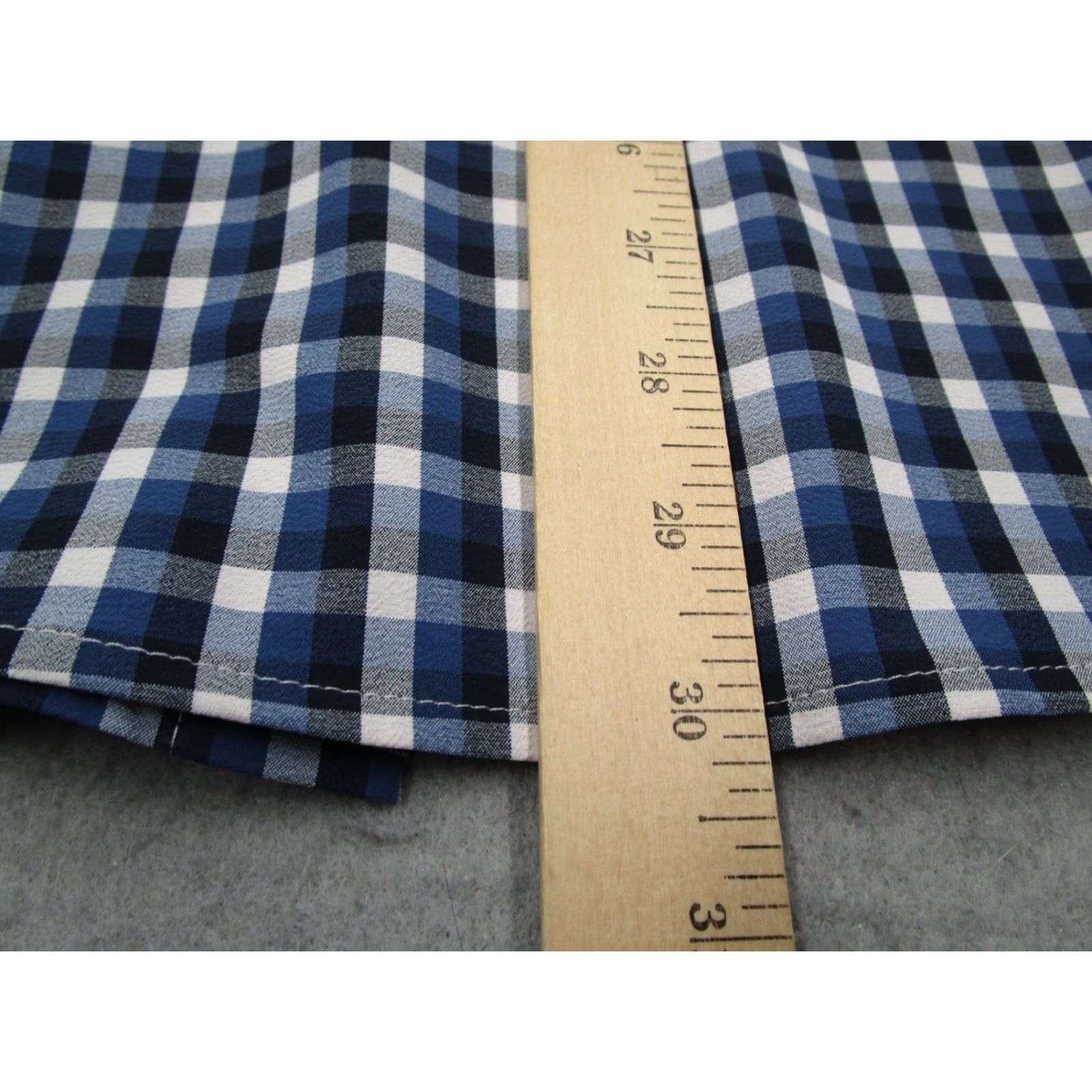 Mizzen+Main Mizzen+Main Leeward Shirt Mens Medium Trim Fit Blue Plaid Performance Stretch Shirt Size US M / EU 48-50 / 2 - 7 Thumbnail